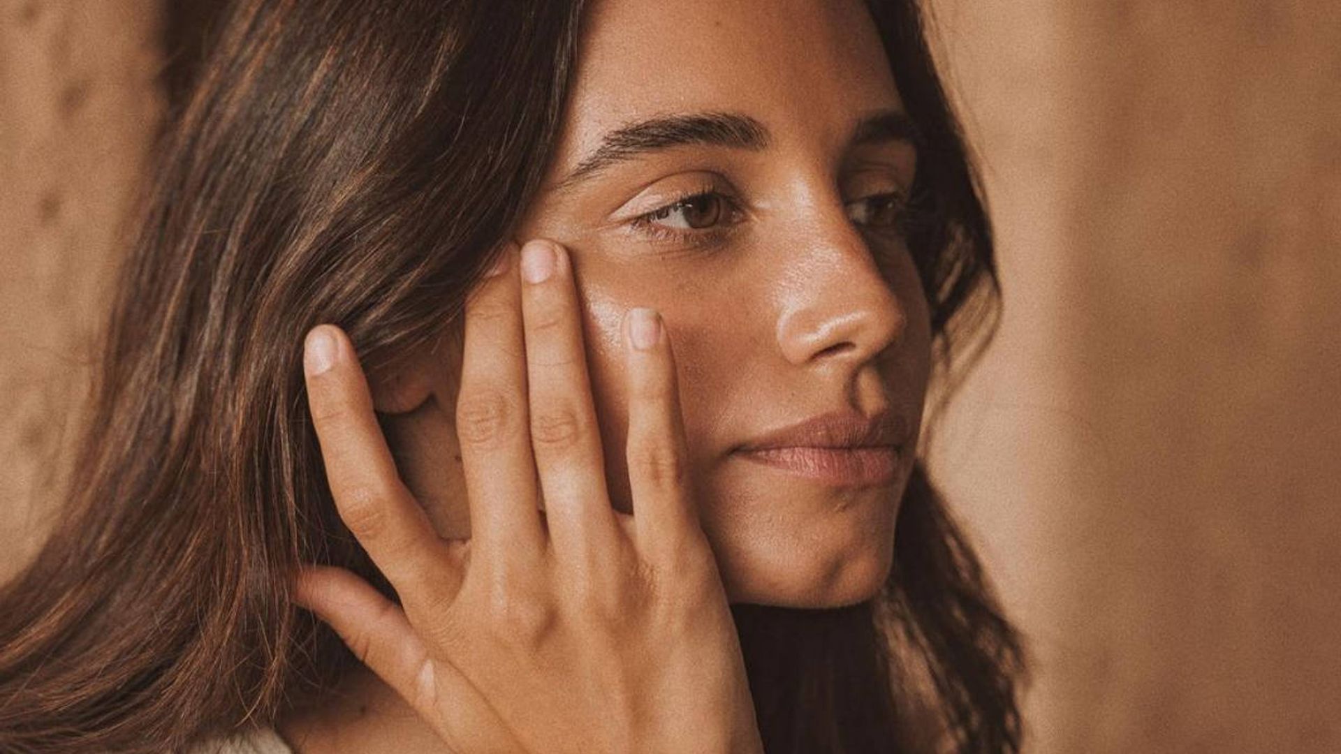 Blefaroplastia sin cirugía: ¿la solución más fácil e indolora para los párpados caídos?