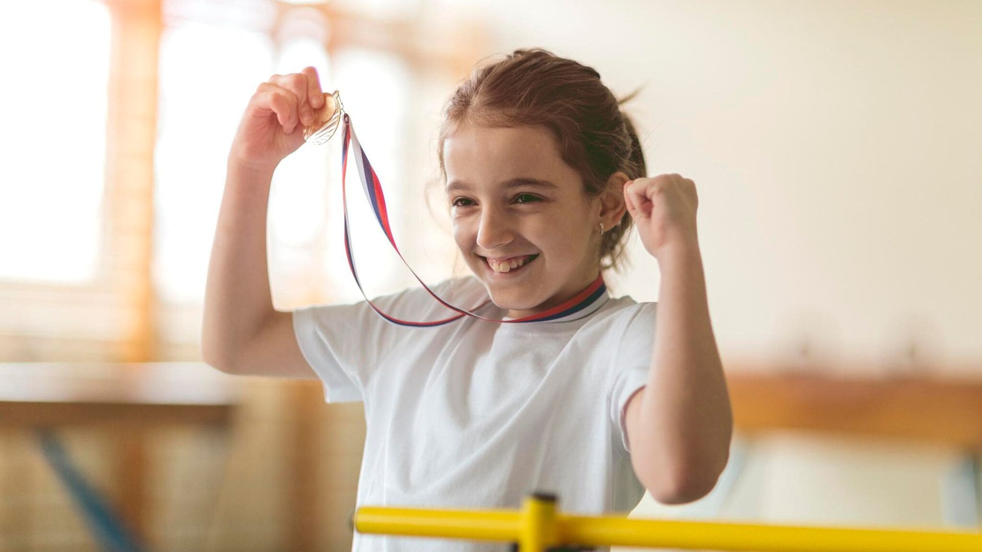 Así es como la autoestima ayuda a los niños a brillar (en el ámbito académico, social y personal)