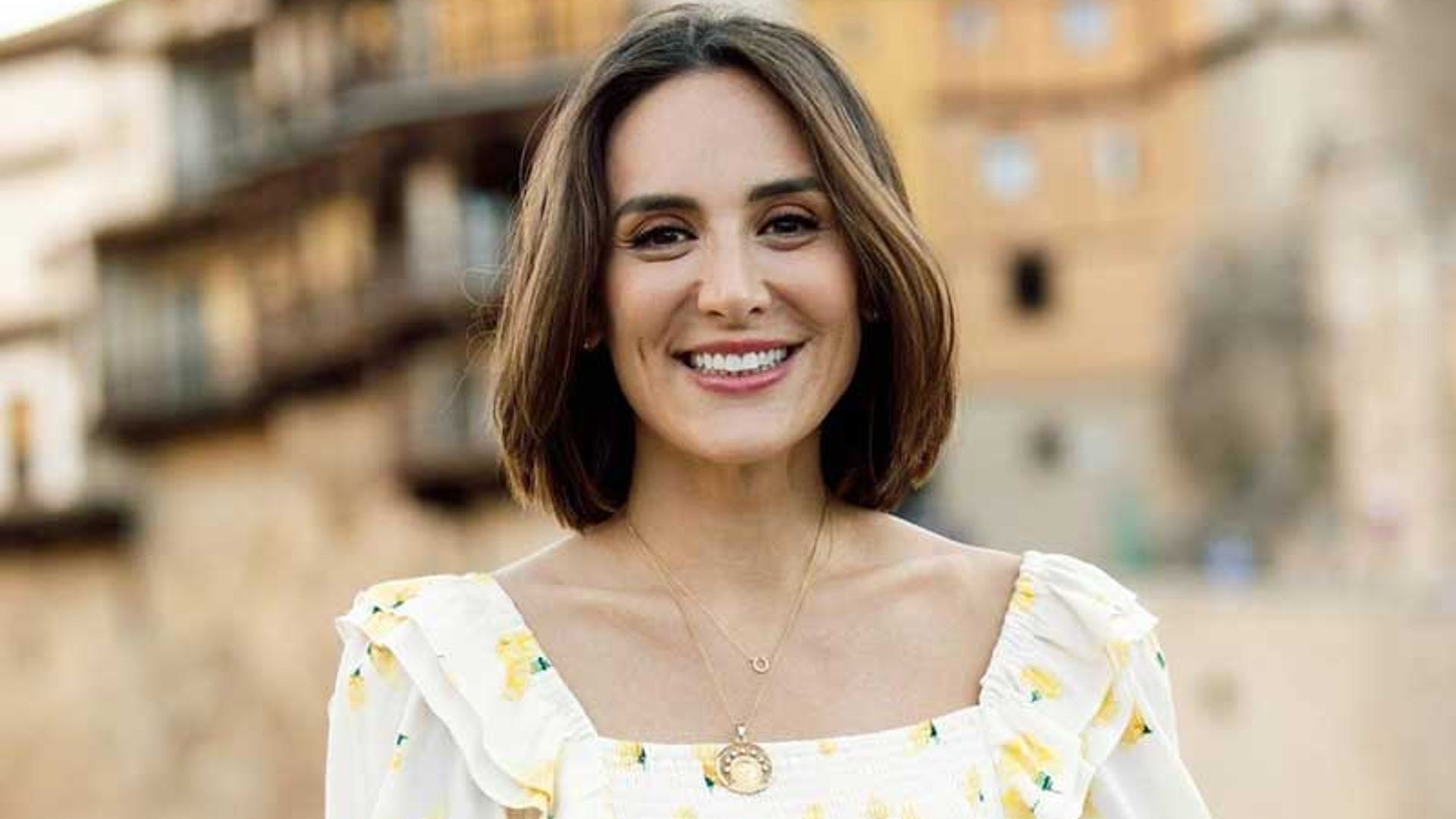Tamara Falcó causa sensación con un vestido floral (asequible) en su viaje con amigas