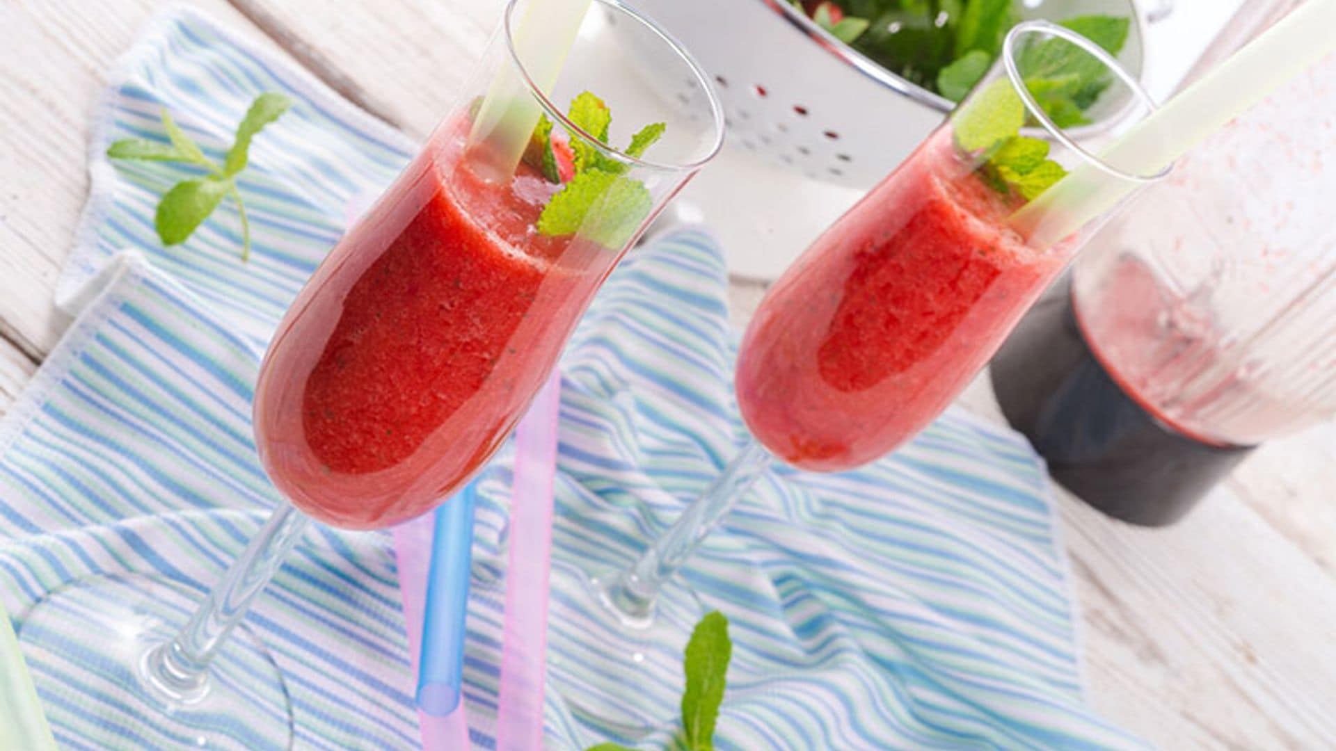 Cóctel de fresas y menta
