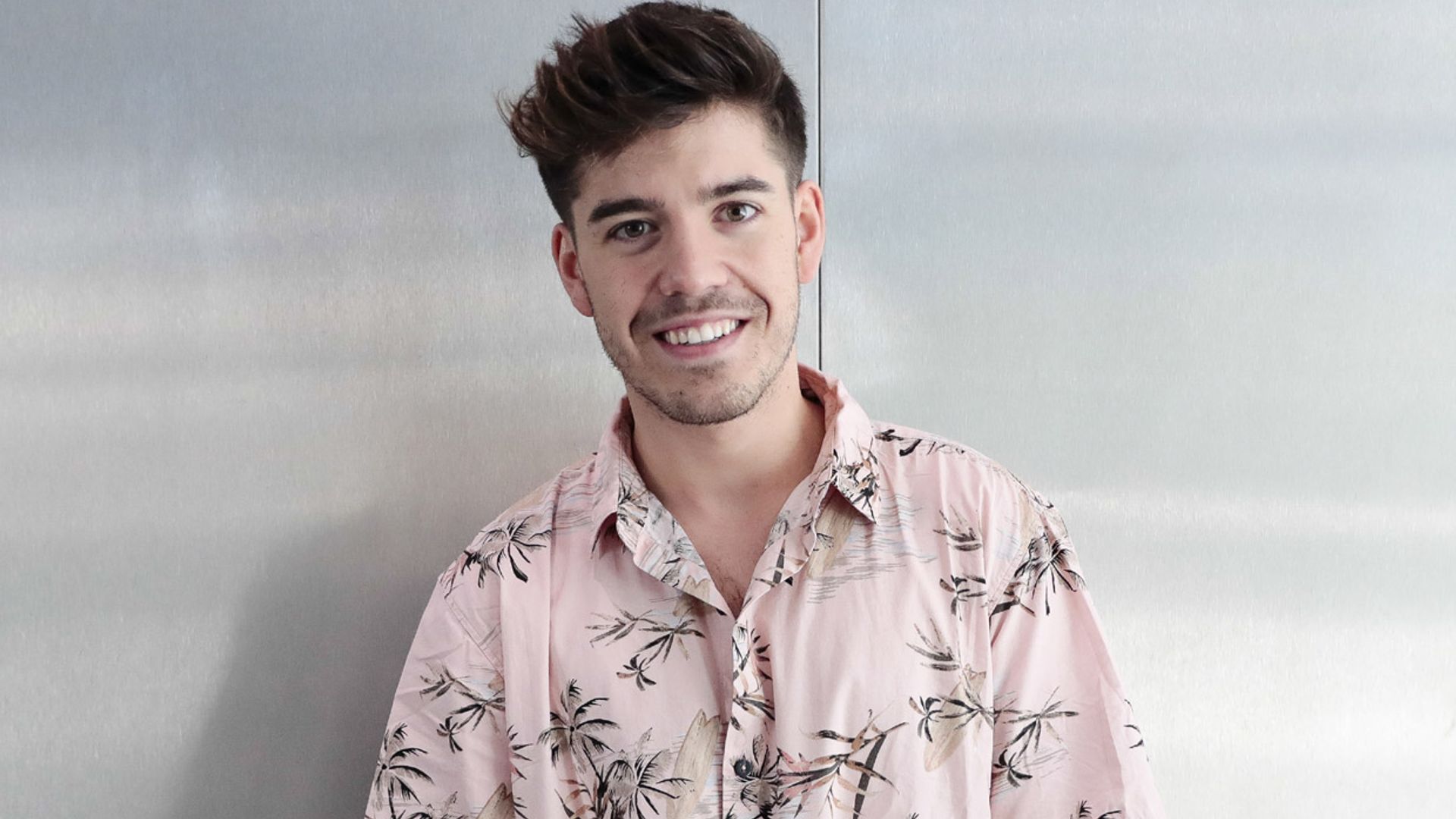 El cambio de look de Roi Mendez