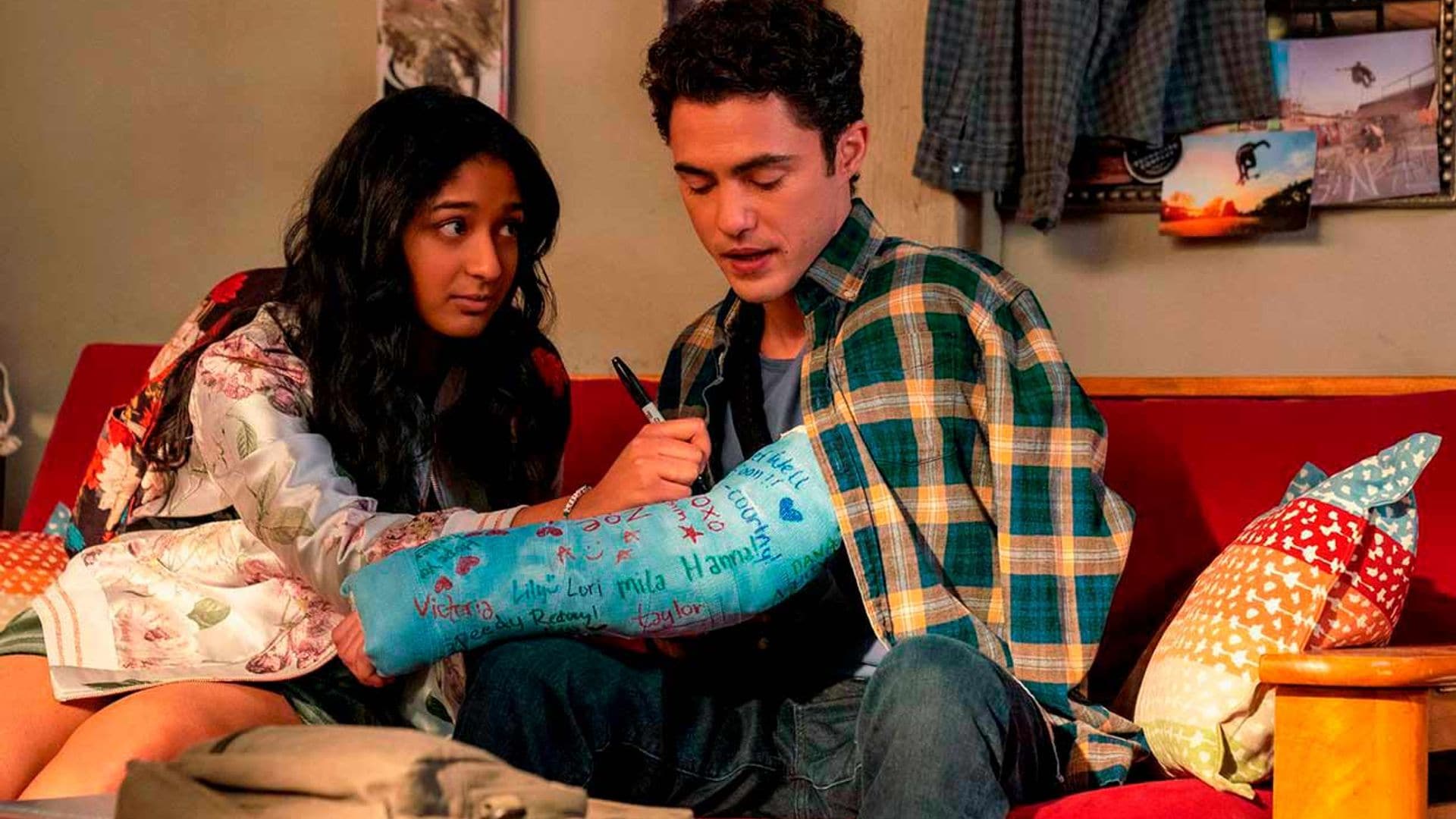 Amor adolescente y un crimen real, las nuevas apuestas para esta semana de Netflix
