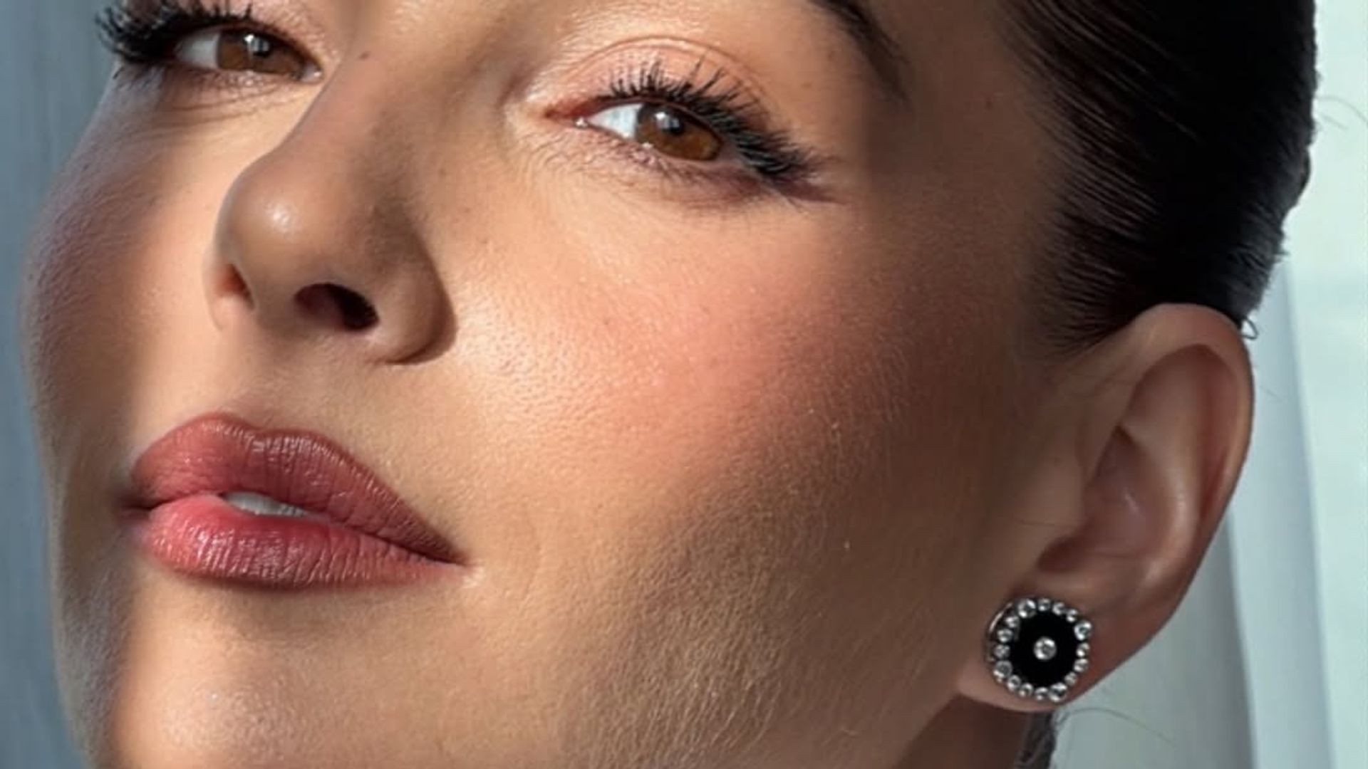 Valentina Troni, experta en micropigmentación: "Las pecas recién tatuadas quedan muy bonitas, pero hay que ver su evolución con la exposición solar"