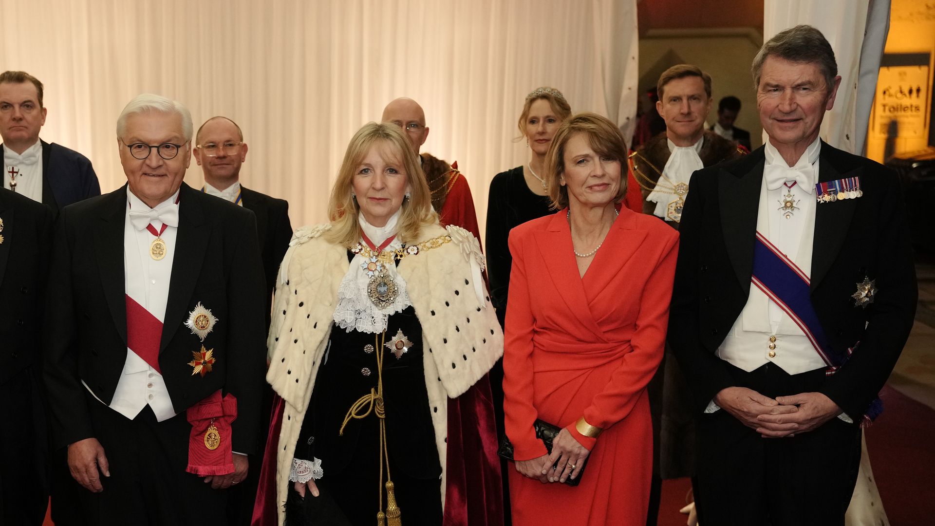 La primera dama alemana se consagra como icono de la generación baby boomer: pura elegancia en su segunda cena de gala en Londres