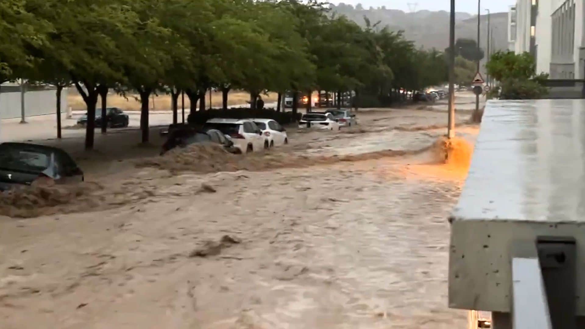 Los vídeos más impactantes que ha dejado el temporal: inundaciones y coches arrastrados