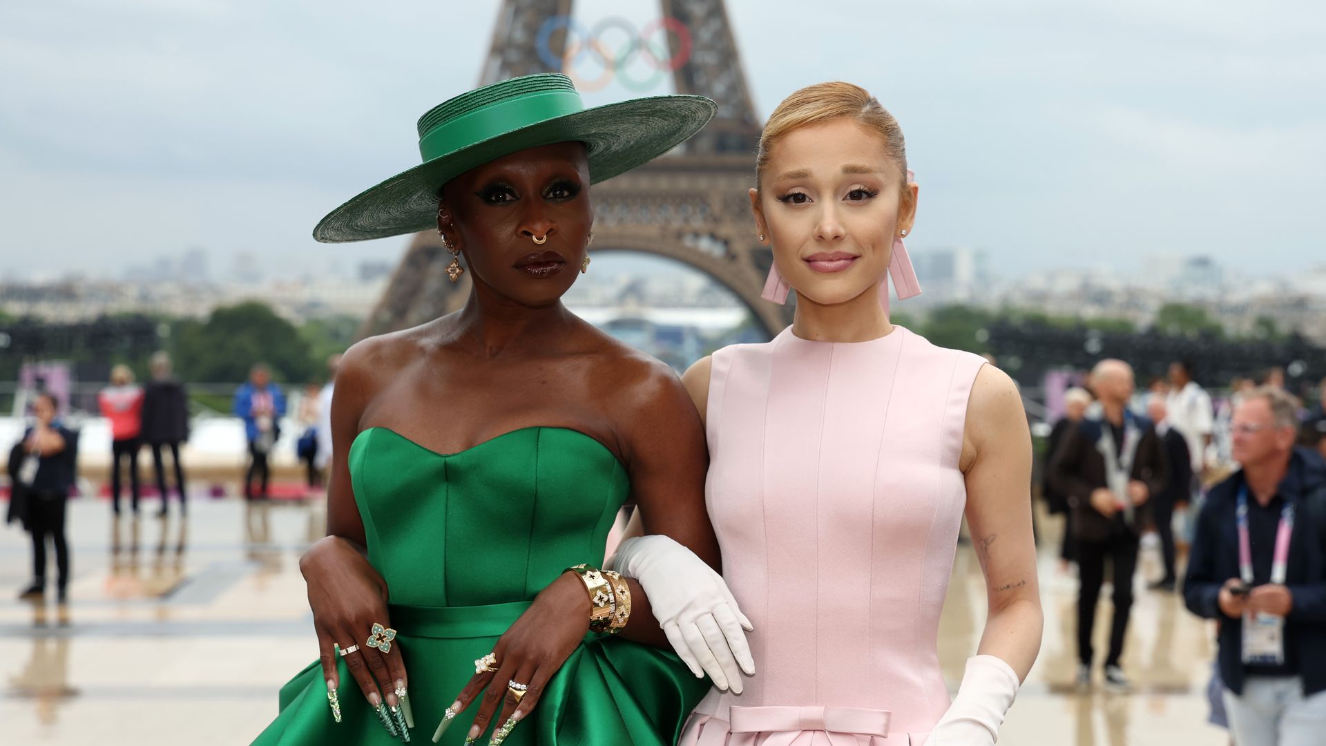 Los looks más espectaculares de las estrellas vistos en la apertura de los Juegos Olímpicos