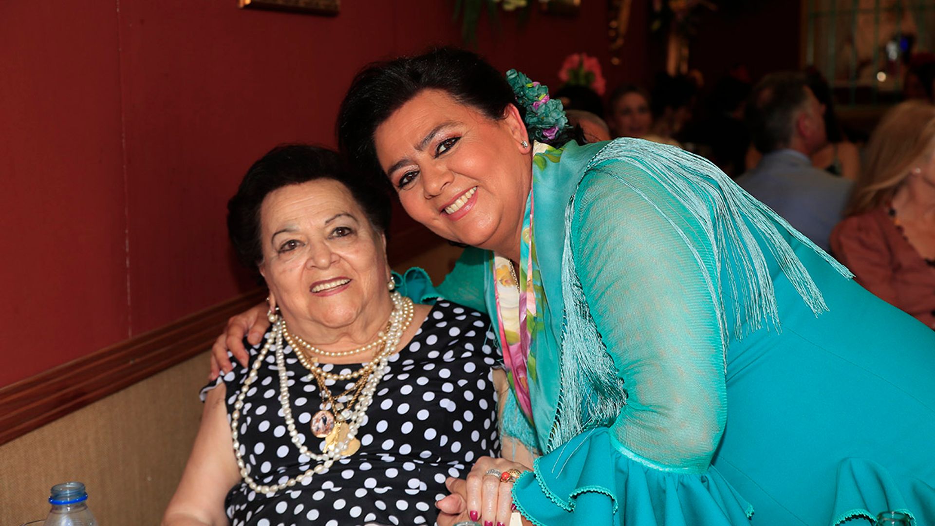 El impresionante belén que han montado María del Monte y su madre de 95 años