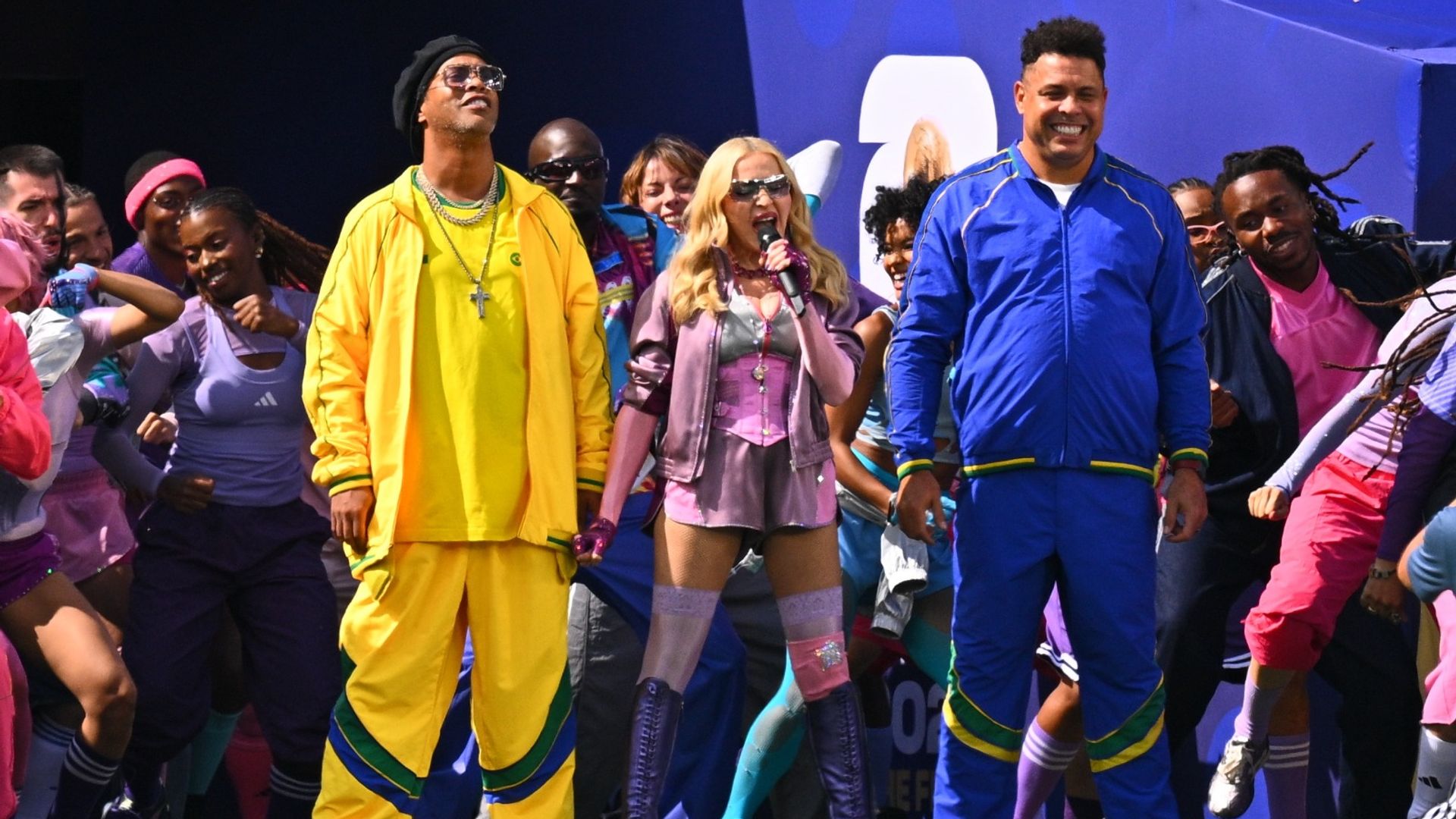 Así fue el espectacular show de la final, al estilo de la Super Bowl, con Madonna, Shakira y hasta 'Barrio Sésamo'