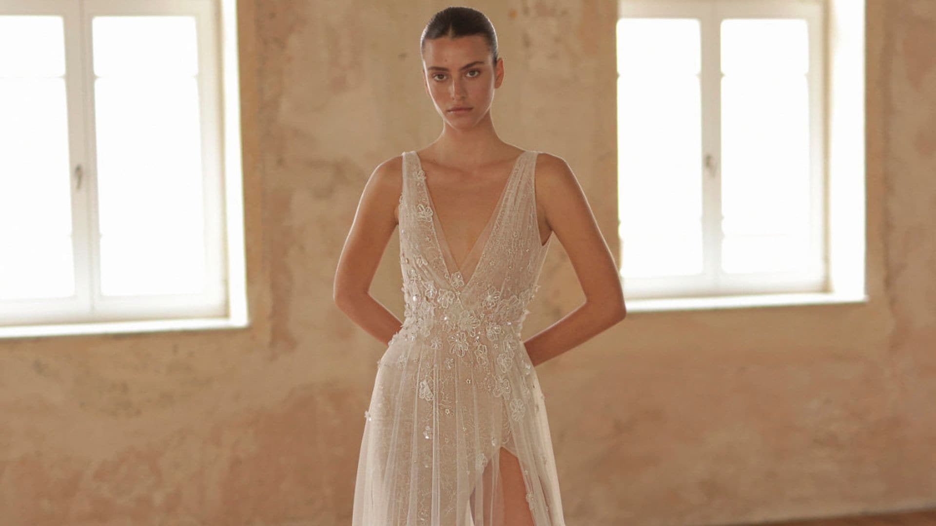 Si buscas un vestido de novia romántico y sensual no te pierdas las propuestas de Liz Martinez