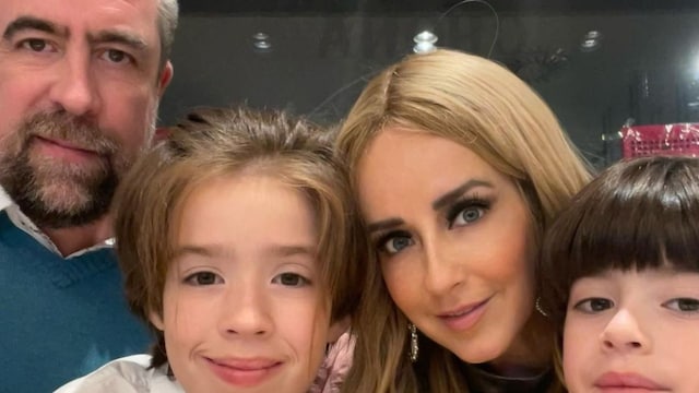 Jimena Pérez, Rafa Sarmiento y sus hijos Iker e Iñaki