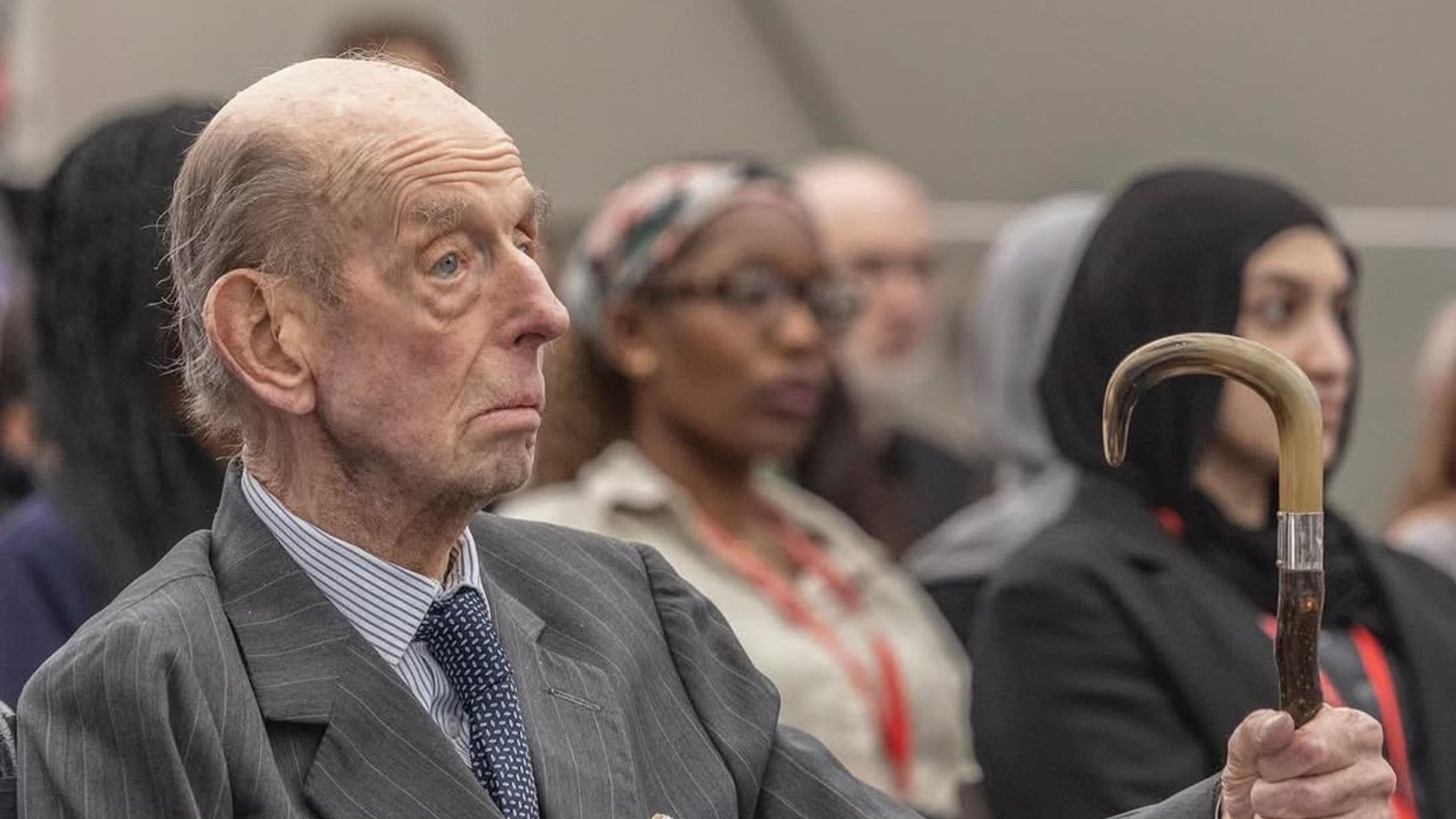 El duque de Kent tiene 90 años y ya va en silla de ruedas