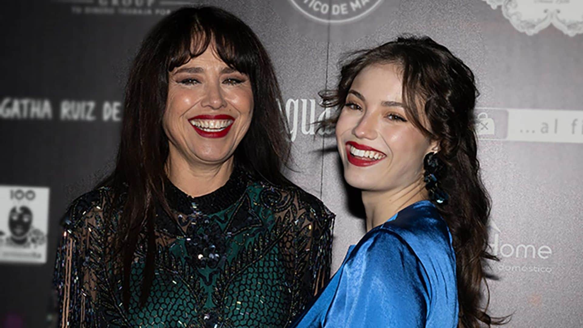 Las hijas artistas de Minerva Piquero y Raquel Rodríguez acaparan los flashes en una gala solidaria