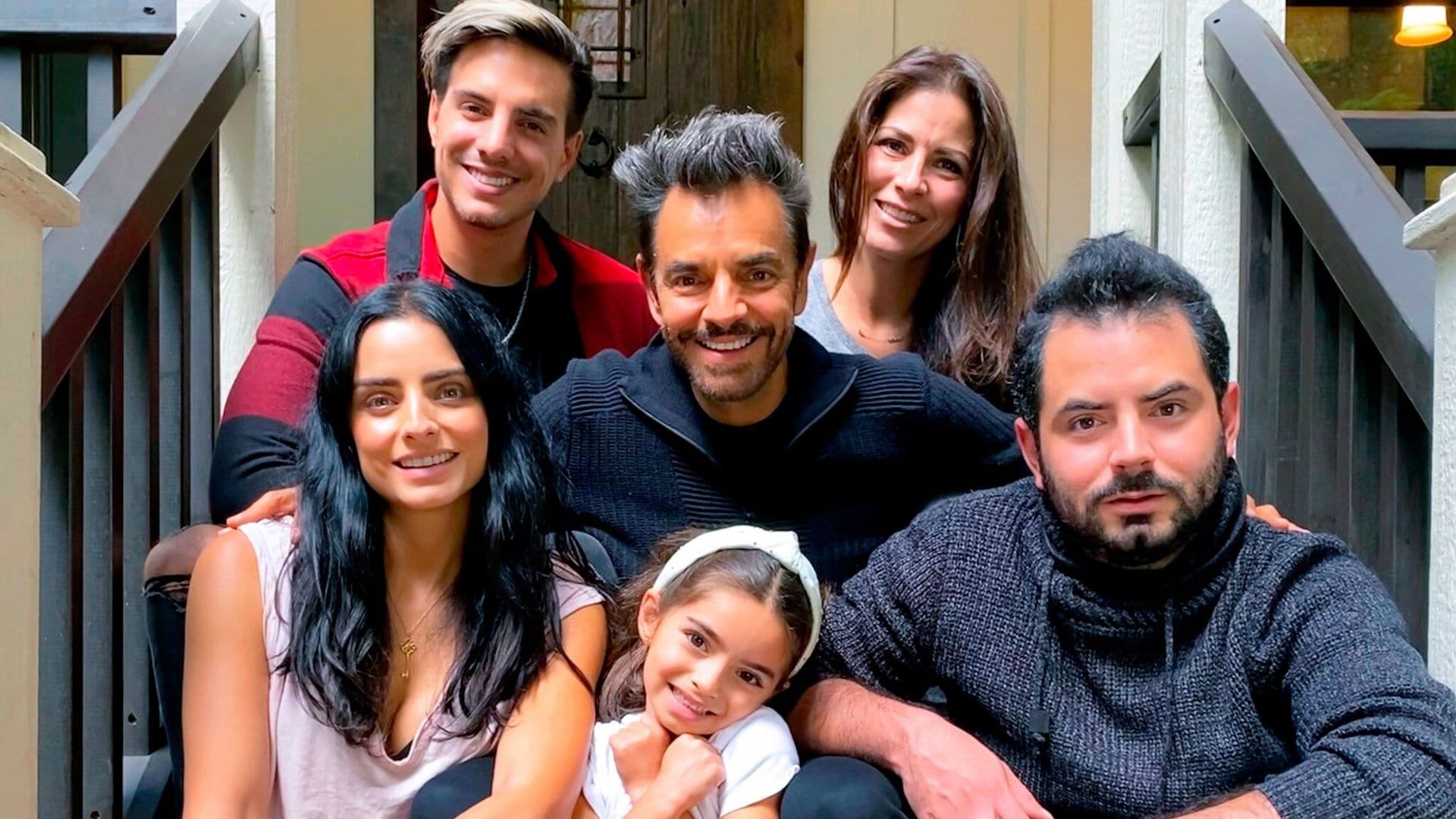 Ninguno de los hijos de Eugenio Derbez se apellida así, ¿cuál es la razón?