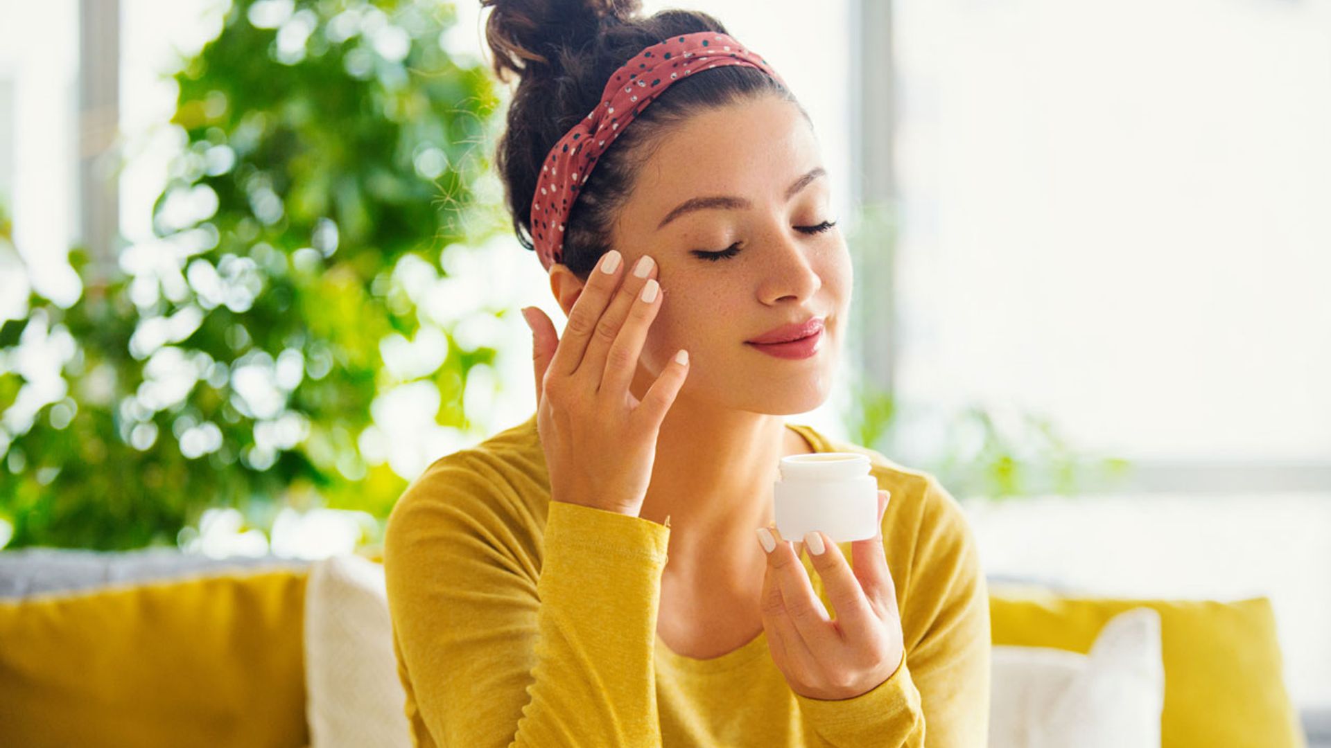 Cómo la cosmética lenta puede ayudar a tu piel cuando el estrés aparece