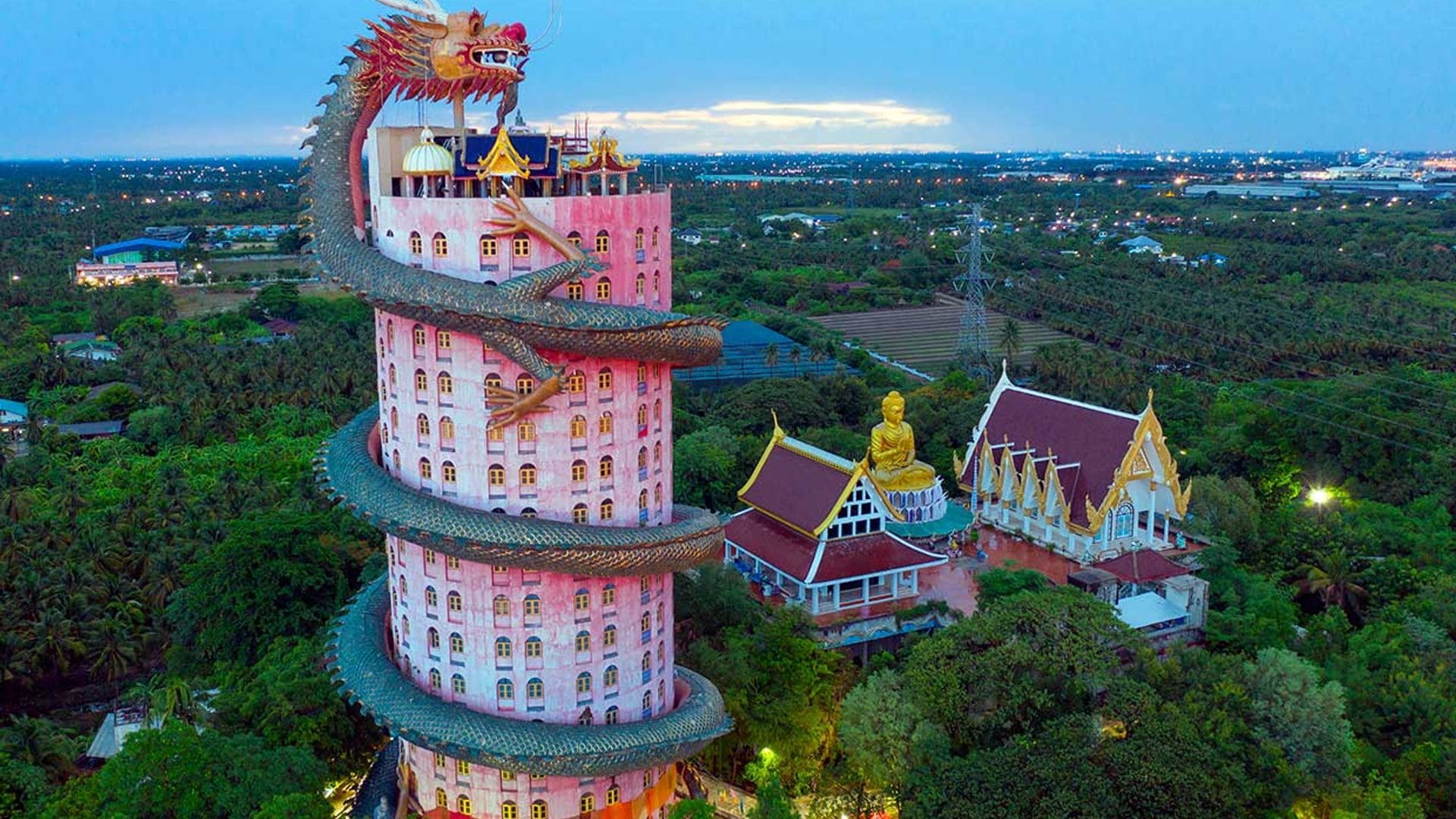 Dragón come torre, un templo tailandés para frikis