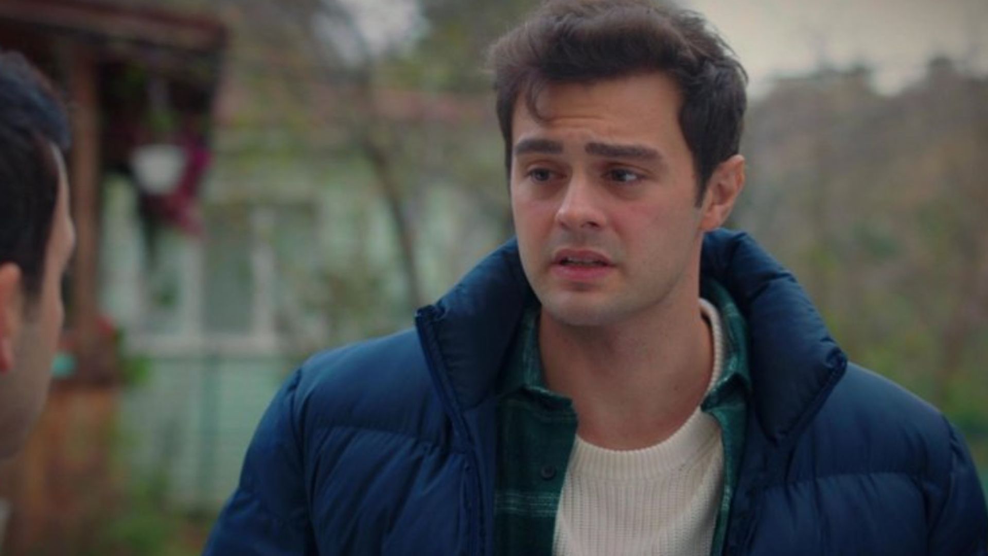 Alta tensión y mucha emoción en 'Hermanos' con una muerte, un chantaje y un inesperado acercamiento