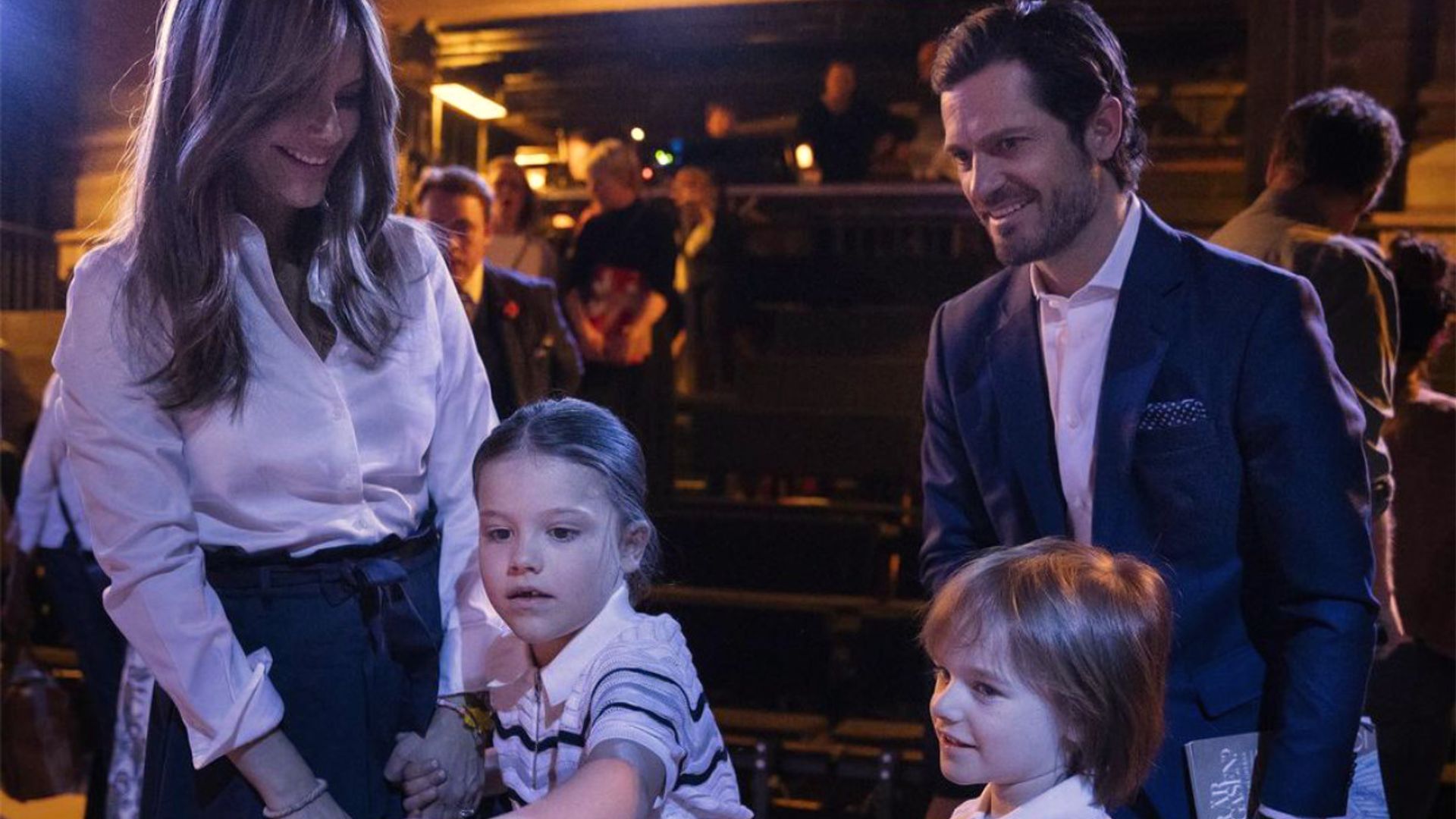 El gran cambio de los hijos de Carlos Felipe y Sofia de Suecia en un día de ópera con sus primos