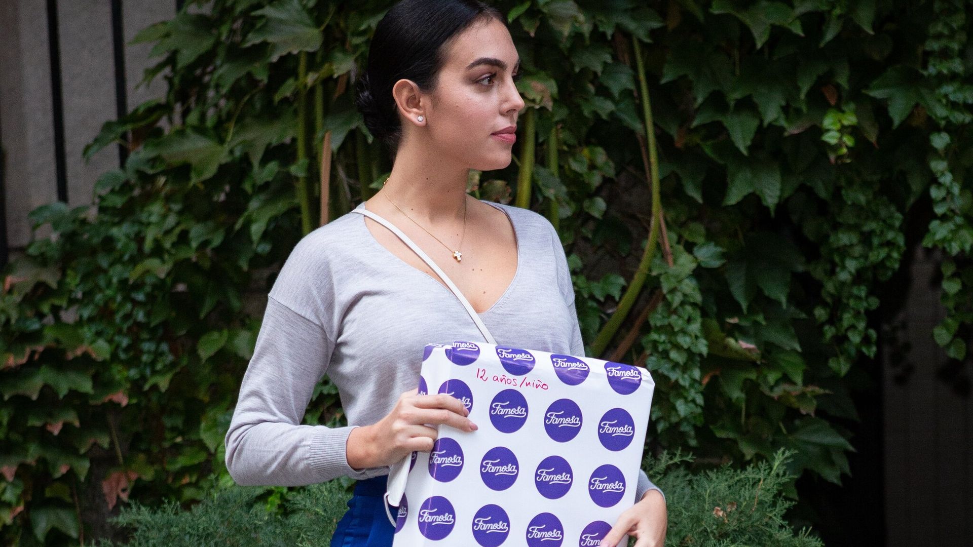 Georgina Rodríguez revela el regalo que recibió por parte de la reina Sofía