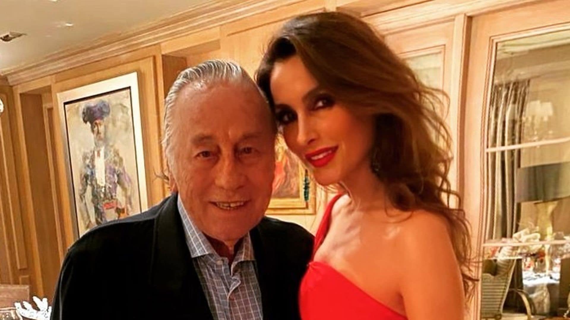 Con música de Luis Miguel, Paloma Cuevas felicita a su papá en una fecha muy especial
