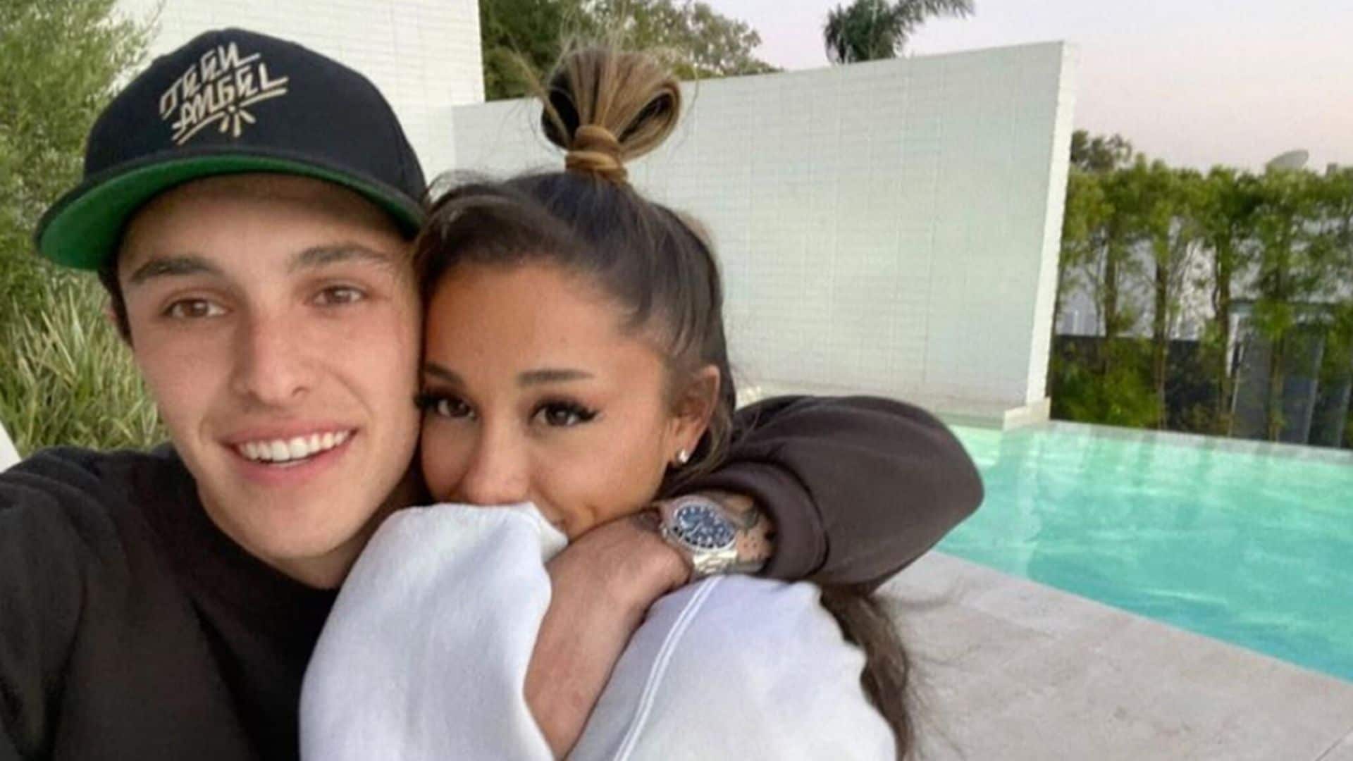 Ariana Grande y Dalton Gómez, así fue su íntima boda