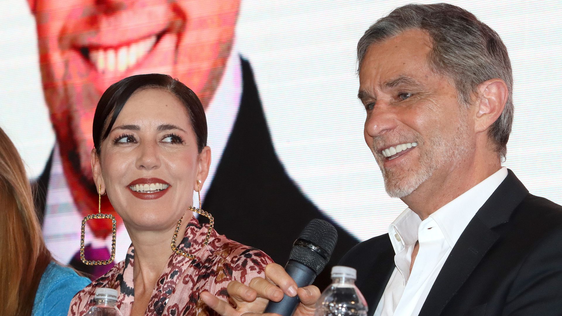  Ivonne Zurita, Stephanie Salas y Humberto Zurita en la conferencia de prensa de "Papito Querido" en septiembre de 2023.