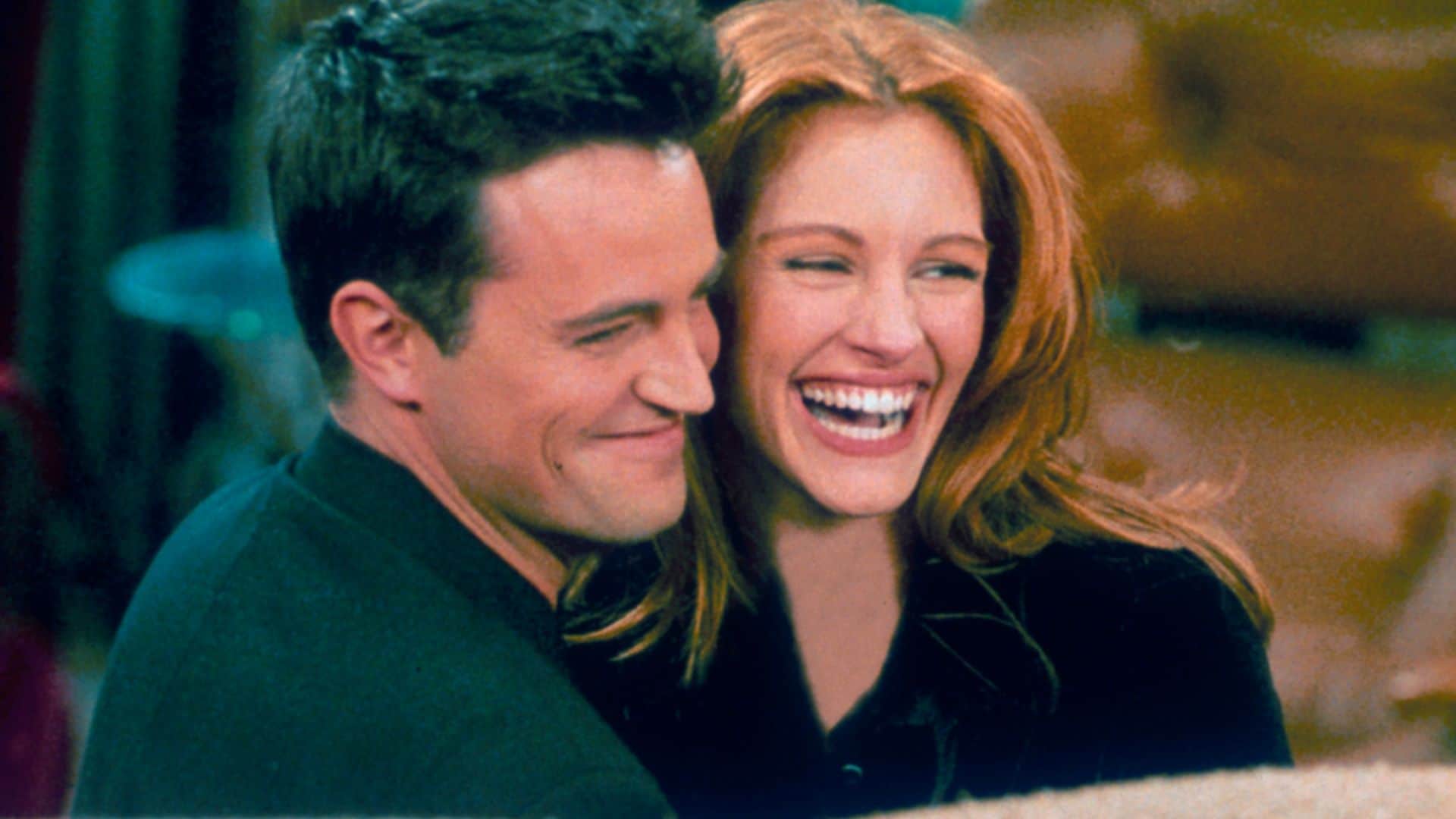 La vida sentimental de Matthew Perry: salió con Julia Roberts y rompió su compromiso con otra novia antes de casarse