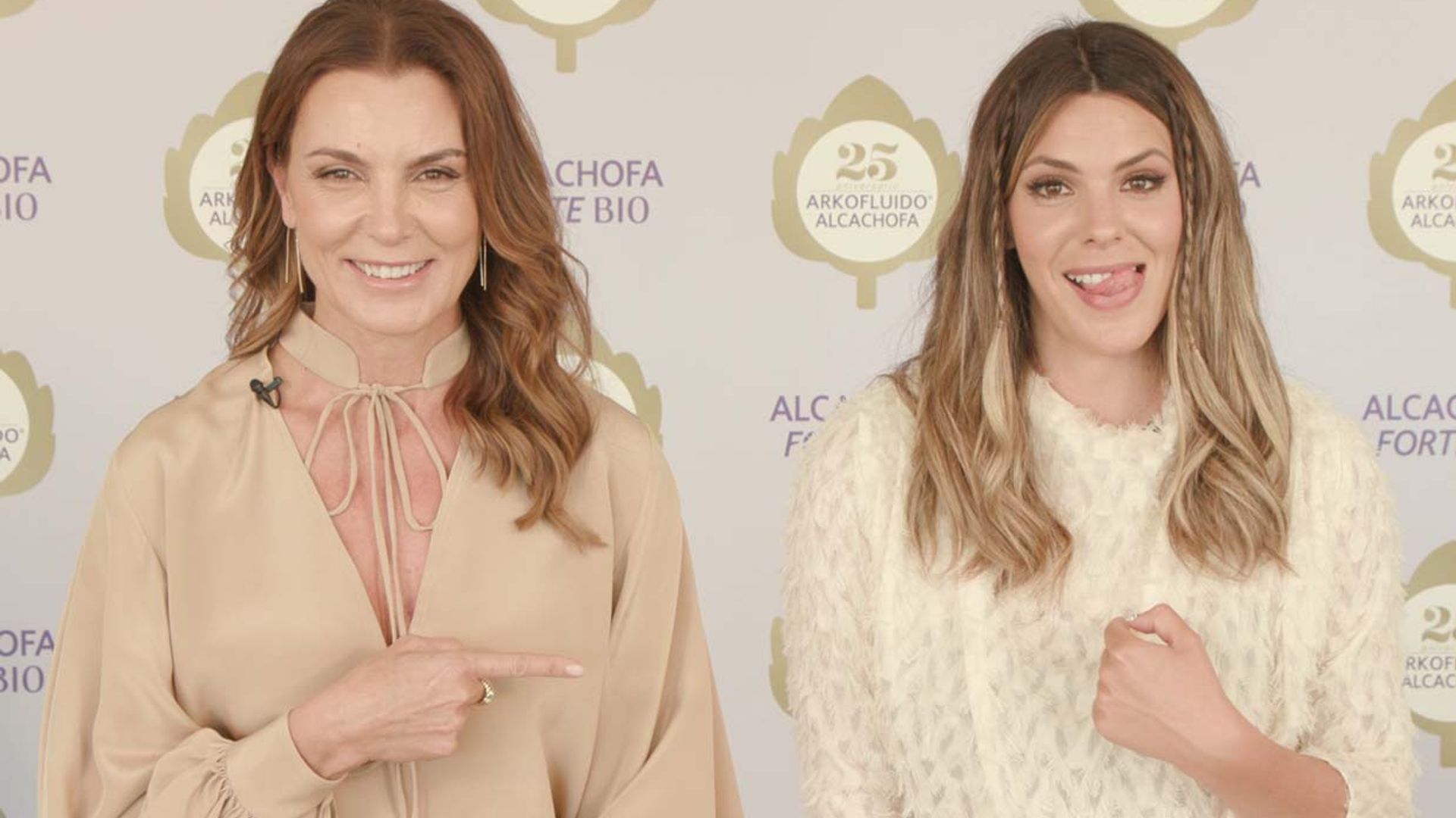 ¿Quién gasta más dinero en ropa?, ¿quién es más maniática?...  Mar Flores y Laura M. Flores se someten al test de complicidad de ¡HOLA!