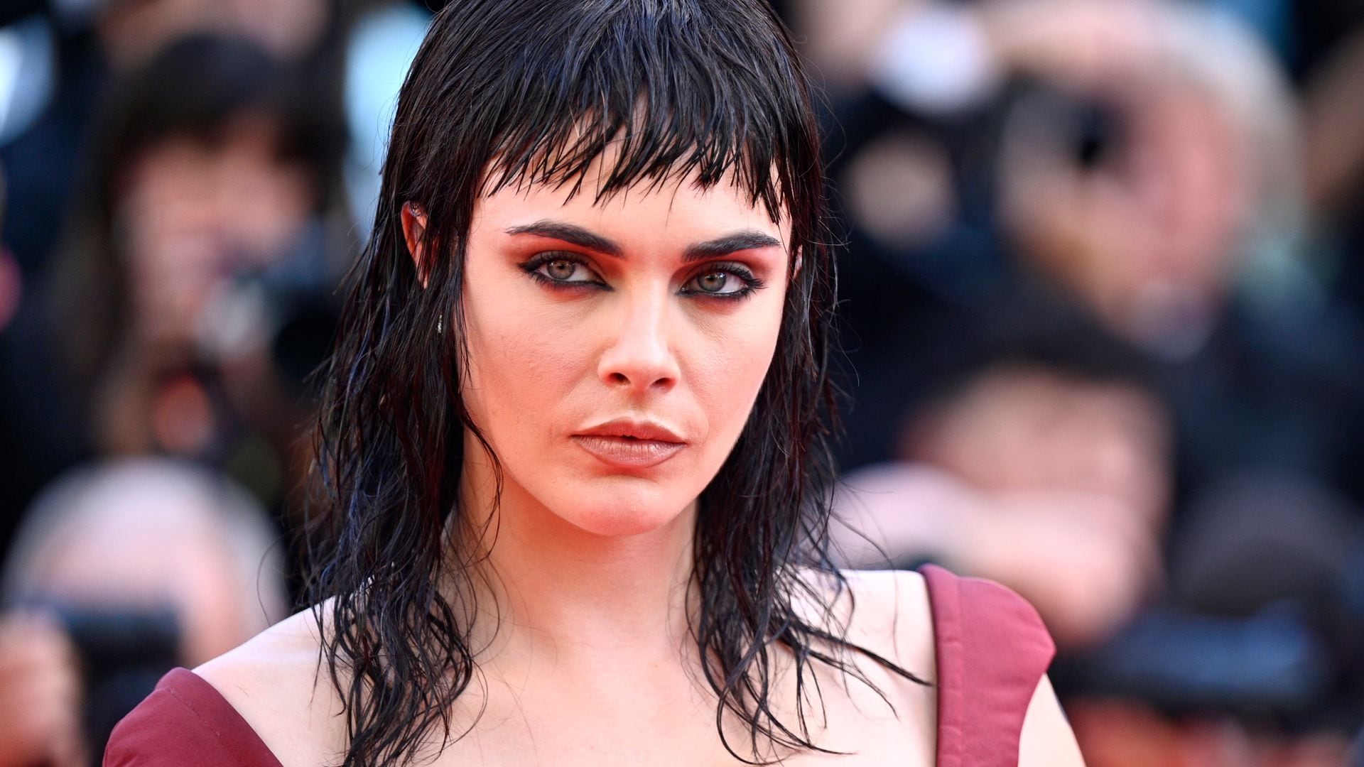 Cara Delevingne, la invitada más grunge de Cannes con el cambio de look que nadie esperaba en este Festival