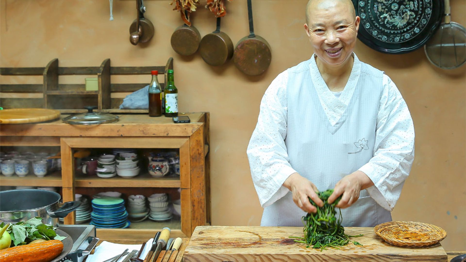 Jeong Kwan: ¿Por qué los grandes chefs admiran tanto la cocina de esta monja budista?