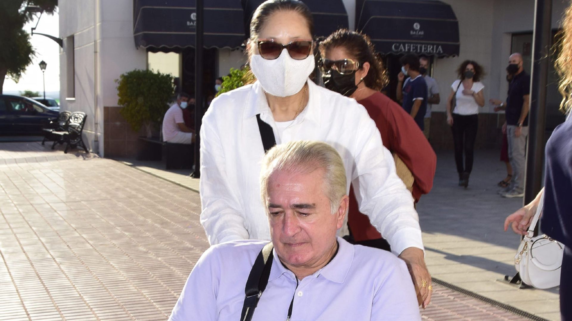 Agustín y Bernardo Pantoja coinciden en el tanatorio para despedir a su madre después de años distanciados