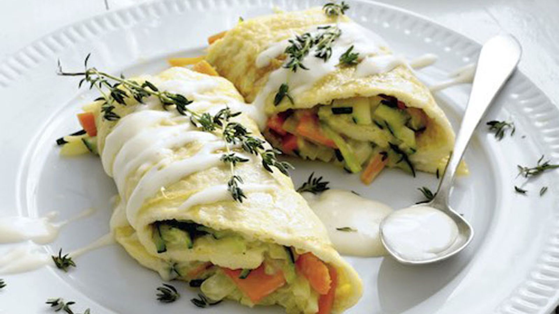Rollitos de tortilla rellenos de verdura