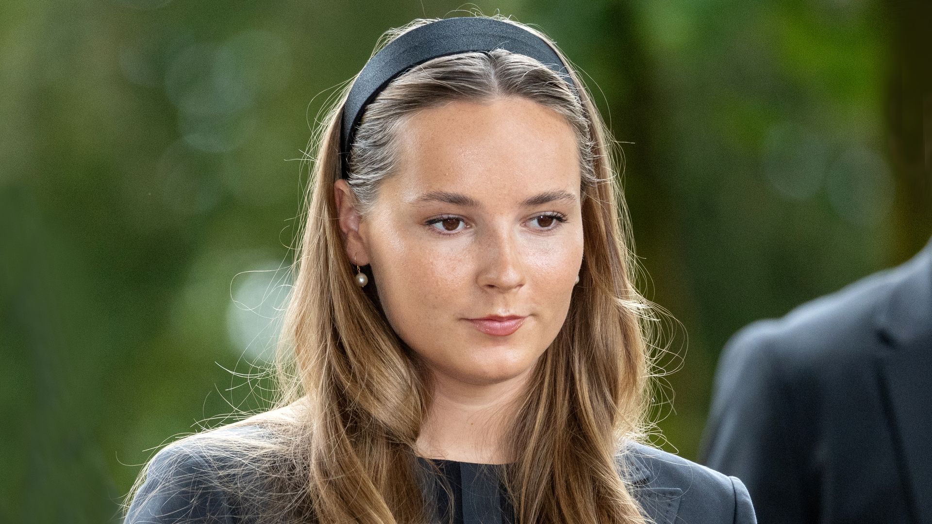 La princesa Ingrid de Noruega asiste al servicio conmemorativo en memoria del rey Harald en la iglesia de Asker el domingo 30 de agosto de 2026