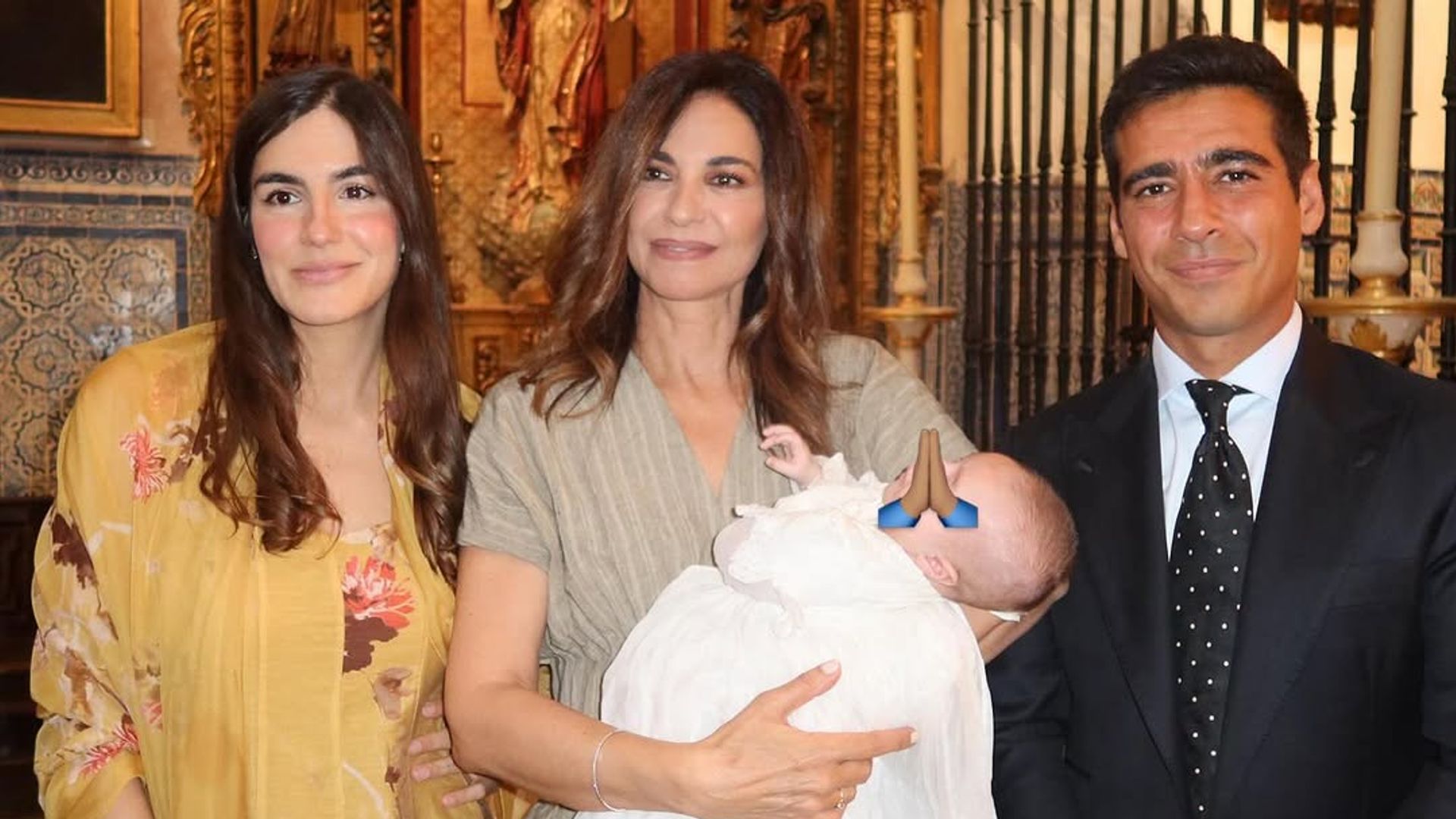 Alberto Herrera y Blanca Llandres celebran el bautizo de su hijo ante una emocionada Mariló Montero y la presencia de Pepa Gea