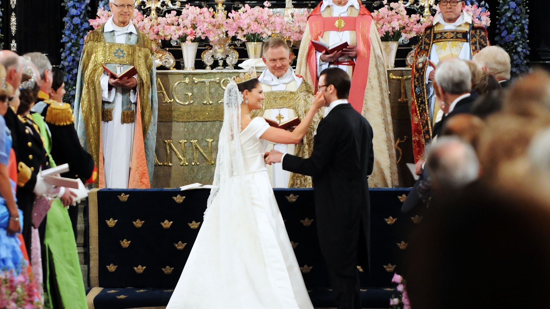 Del tango de Máxima de Holanda a la canción compuesta por Benny Andersson (ABBA) para Victoria de Suecia: las canciones que sonaron en las bodas de las royals