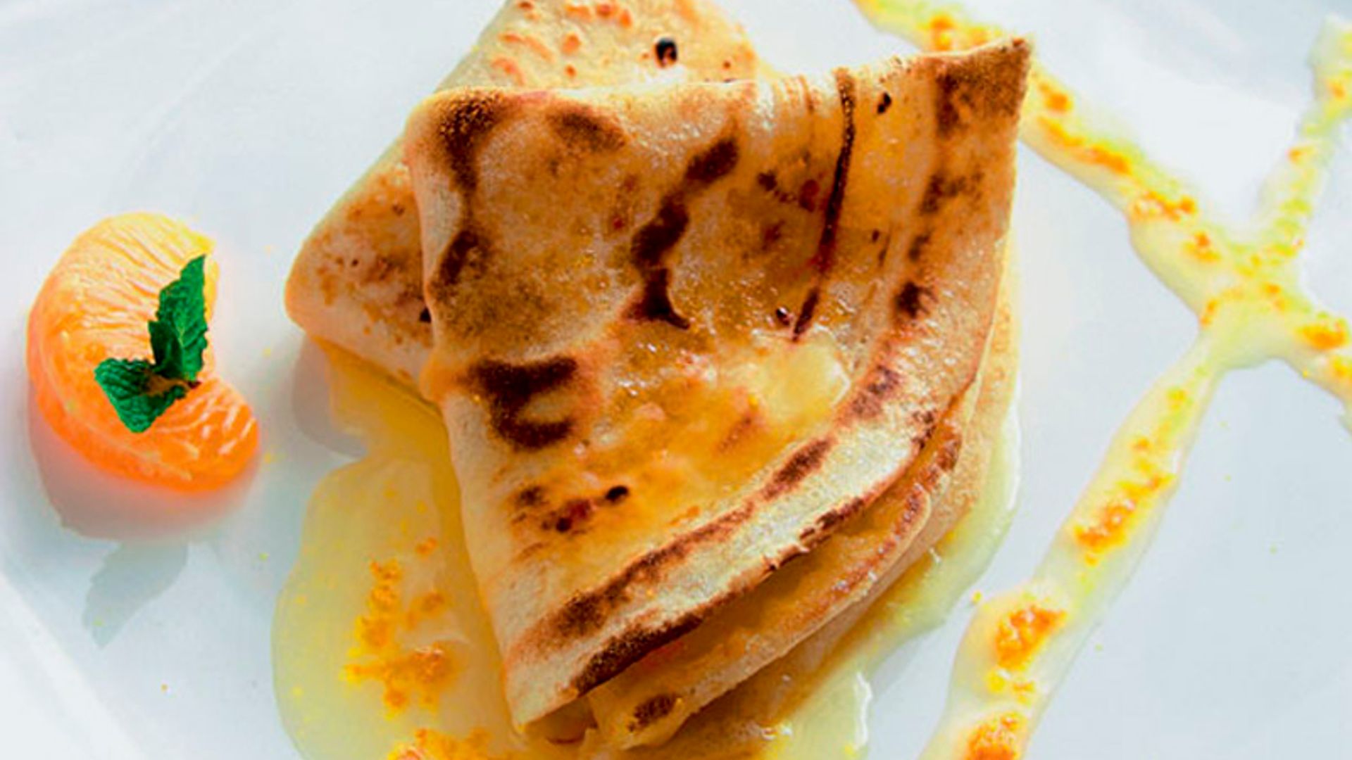 Crêpes 'Suzzete' con mantequilla de mandarina