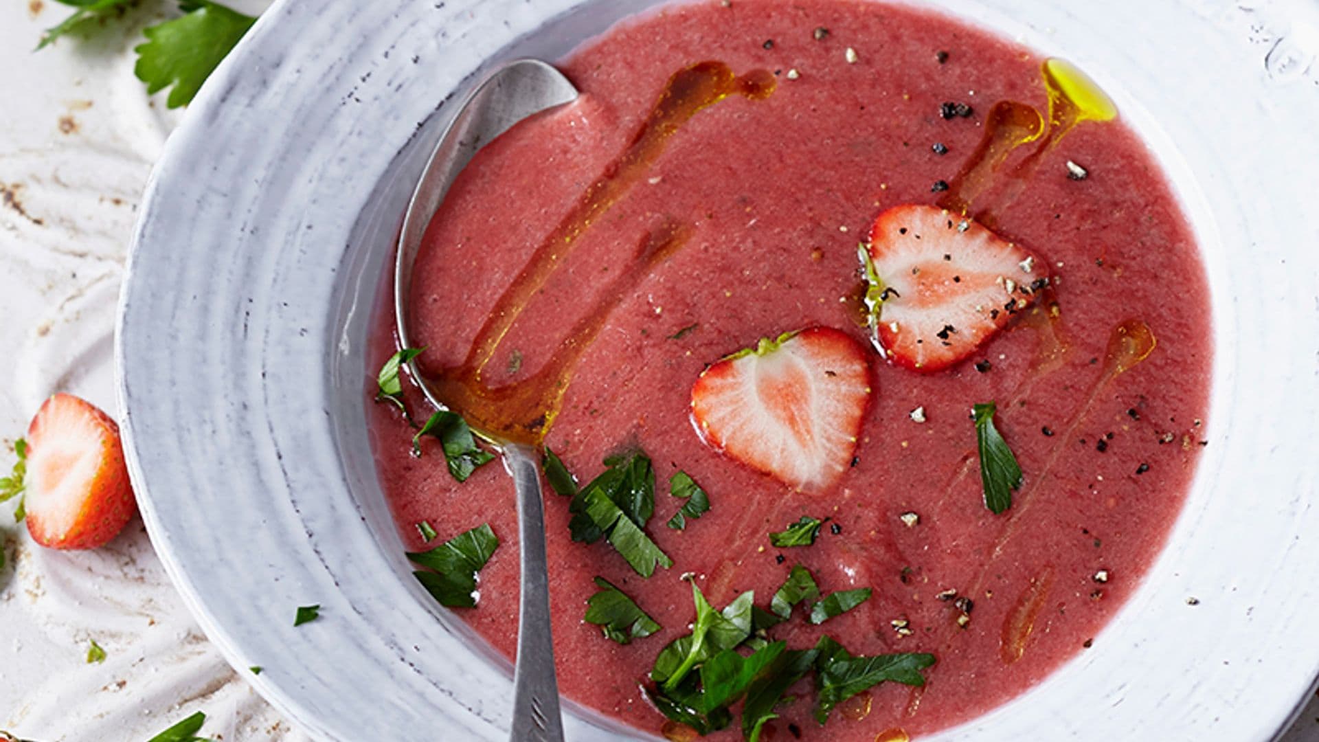Gazpacho de fresas y tomate