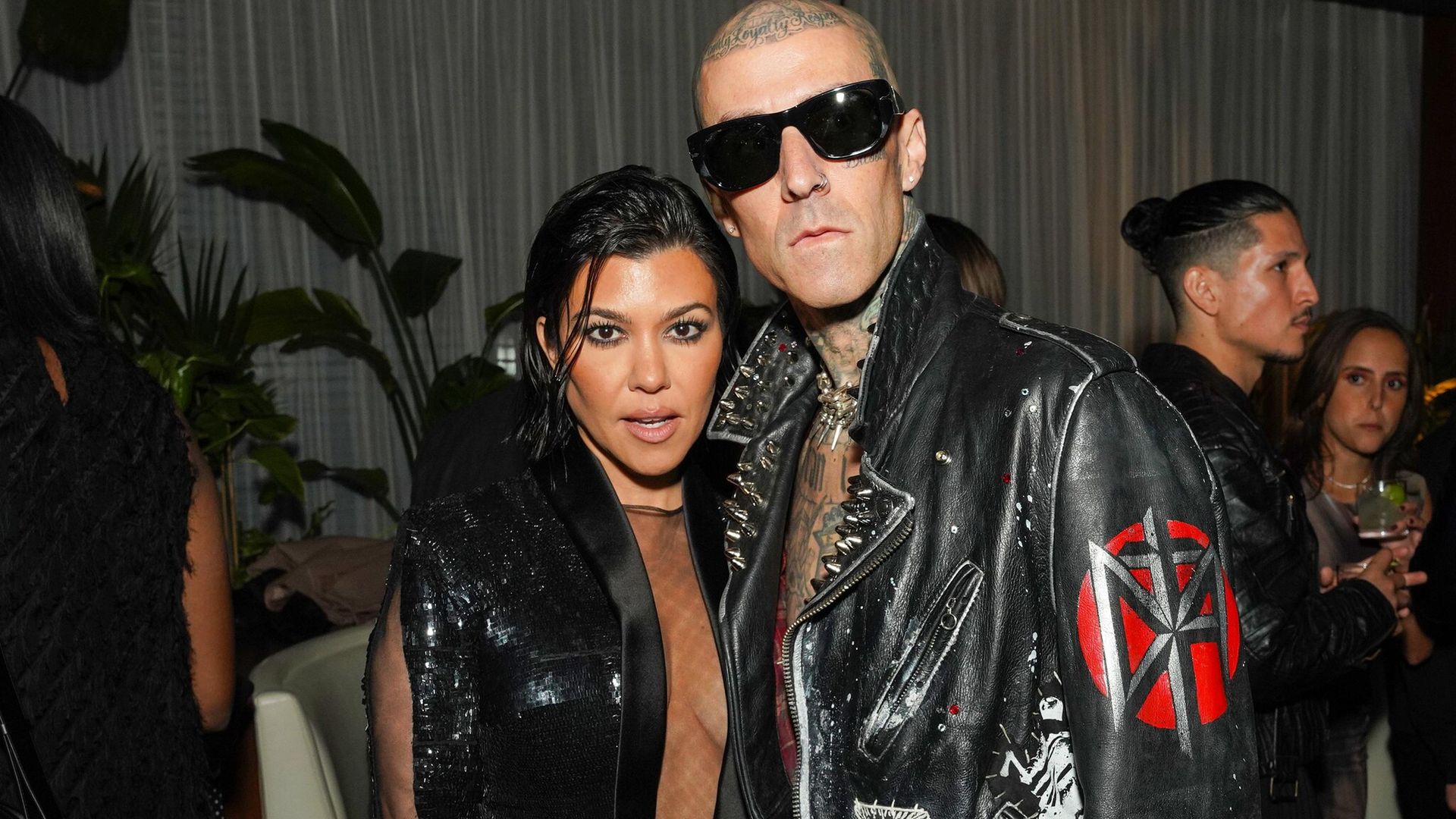 Kourtney Kardashian revela por accidente el nombre del bebé que espera con Travis Barker