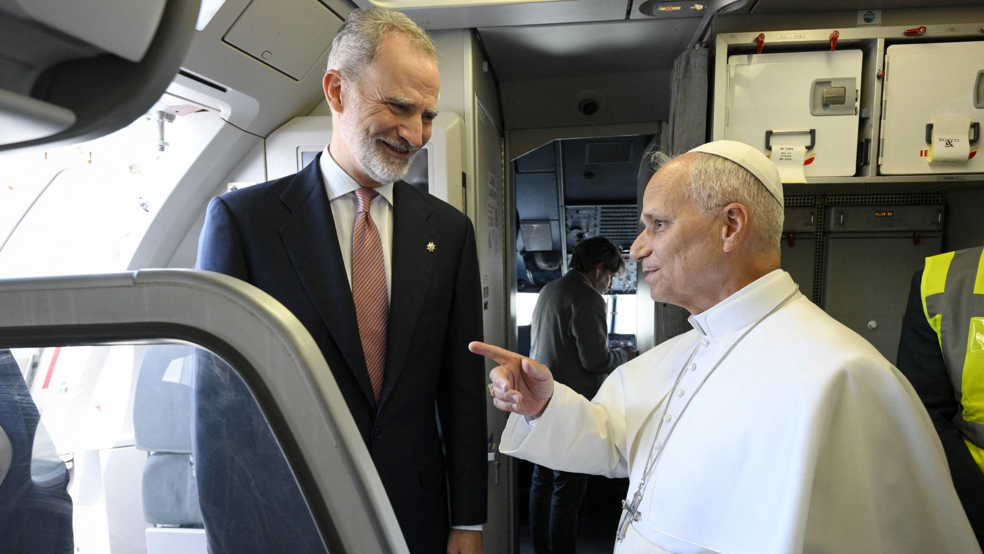 El Papa León XIV vuelve a Roma en el Falcon prestado por el rey Felipe VI tras la avería de su avión