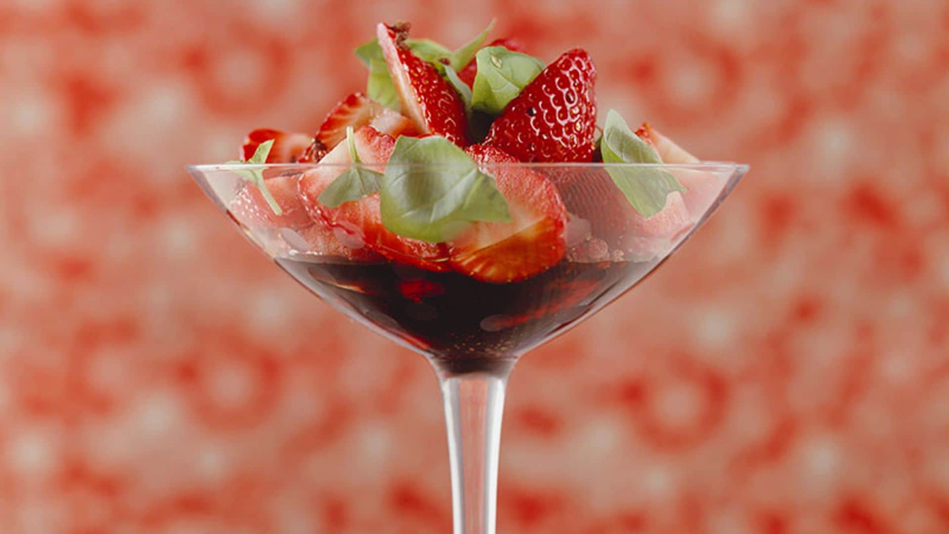 Postre de fresas con vinagre balsámico