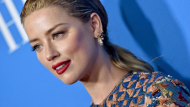 amber heard labios rojos