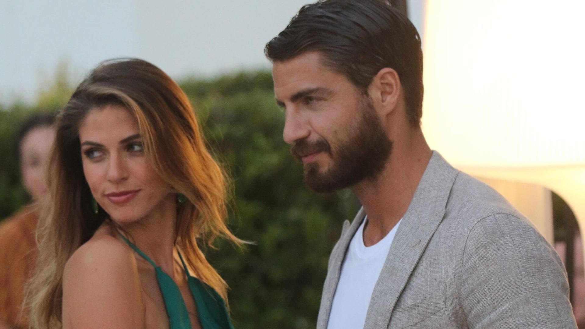 Maxi Iglesias y Stephanie Cayo le dan una nueva oportunidad al amor