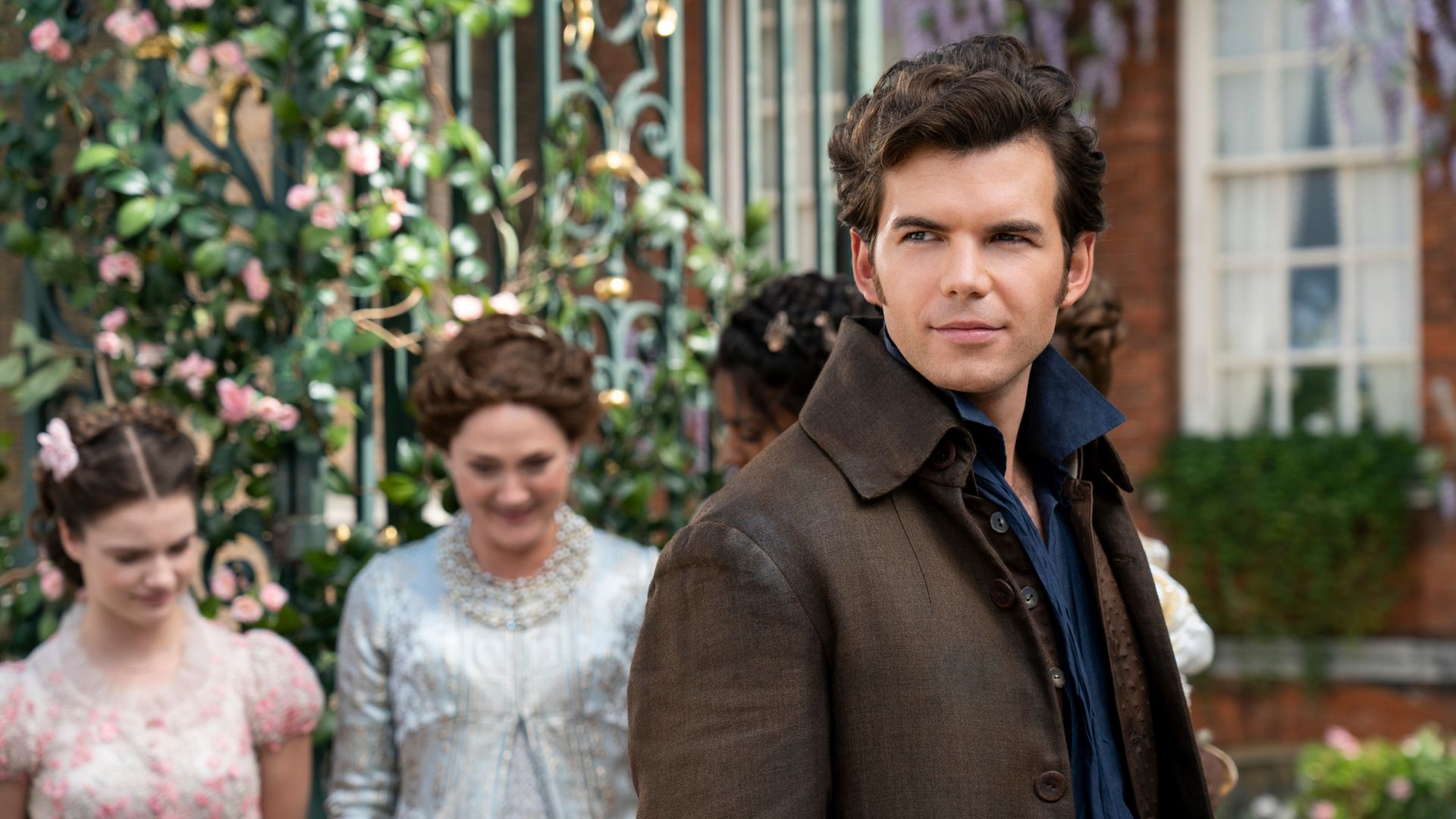 Luke Newton sobre el guiño a su escena más apasionada de la tercera temporada en 'Los Bridgerton 4': "Fue el mejor día"