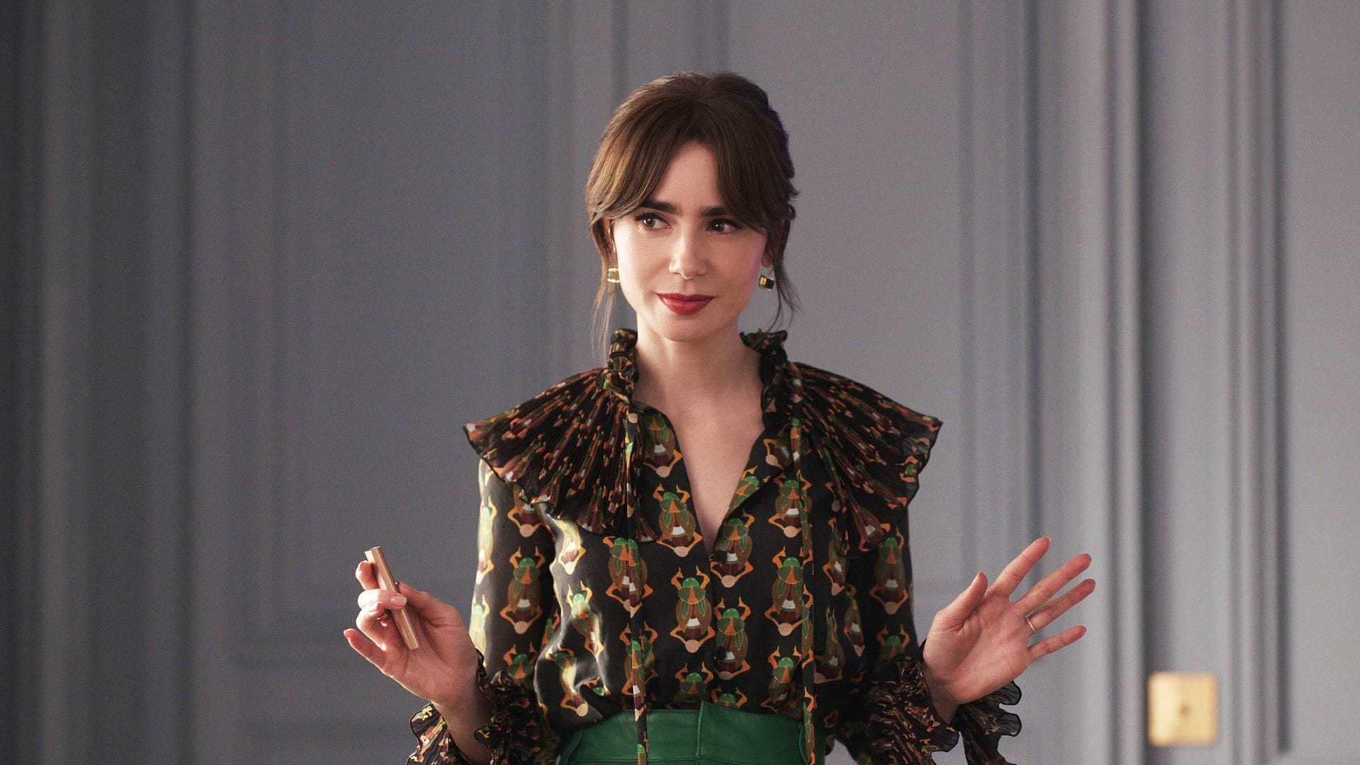 Vuelve 'Emily in Paris' y su avance nos revela las 5 tendencias de belleza de otoño que ya puedes llevar