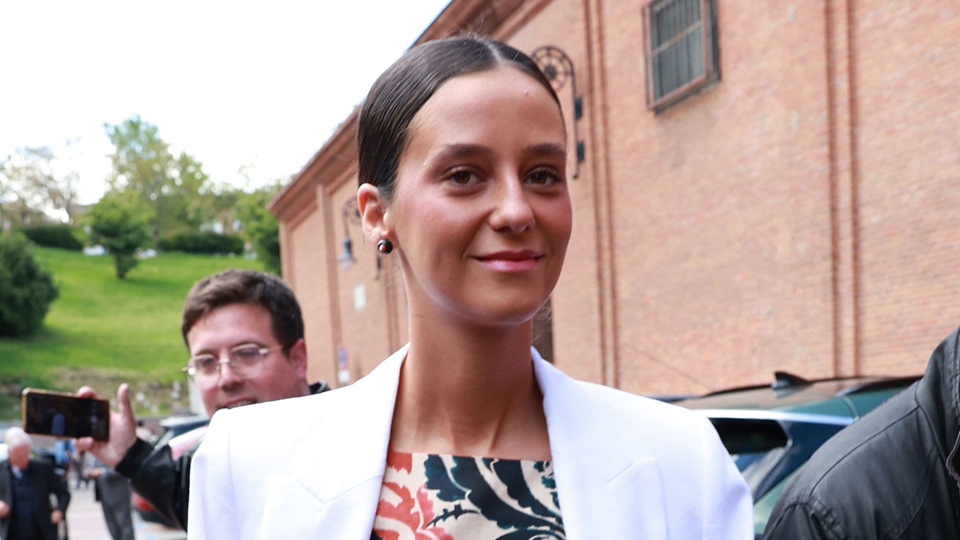 Una cita en los toros: Victoria de Marichalar, la invitada más original y colorida de San Isidro 
