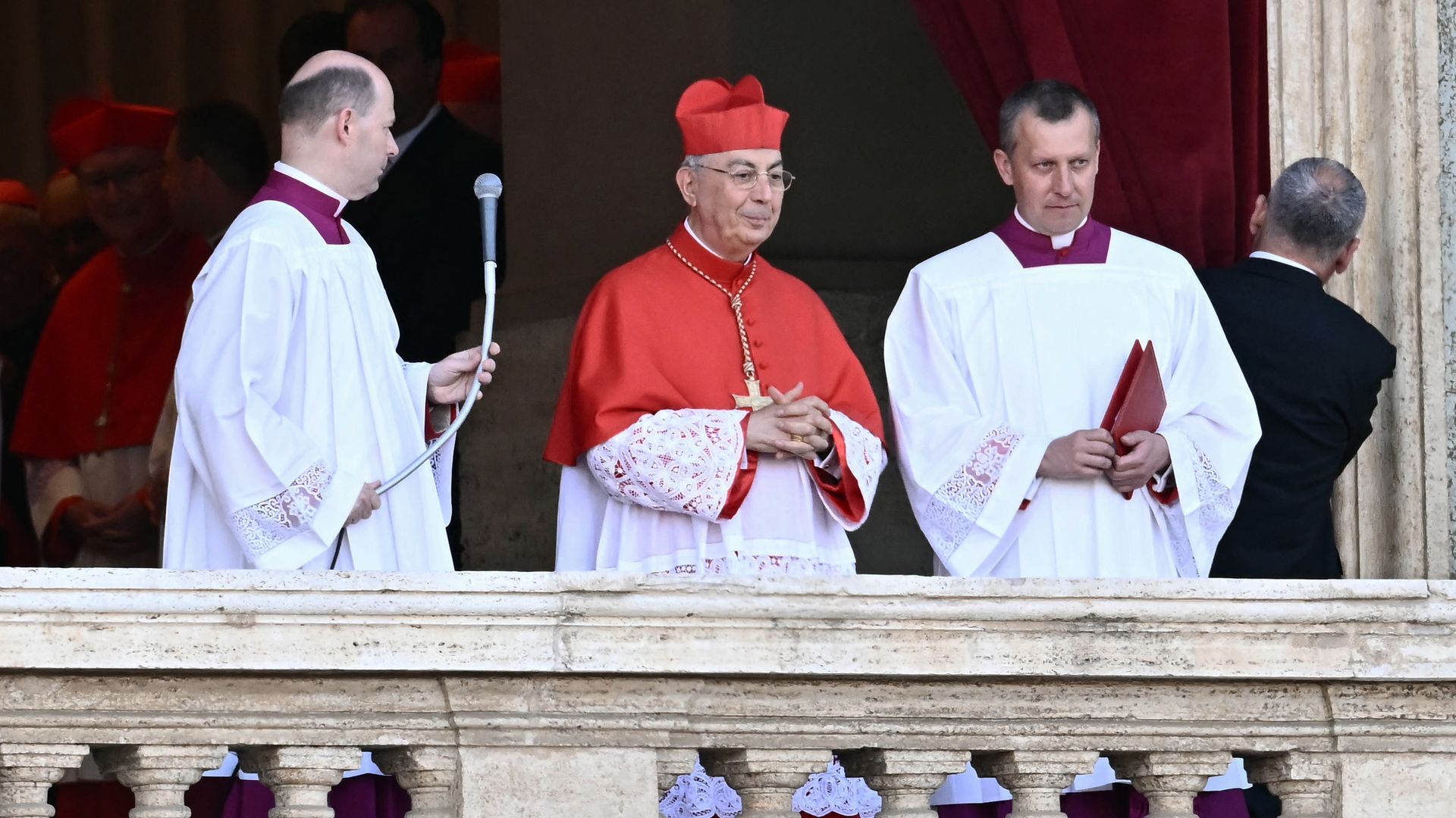 Dominique Mamberti, el cardenal que ha desvelado quién es el sucesor de Francisco