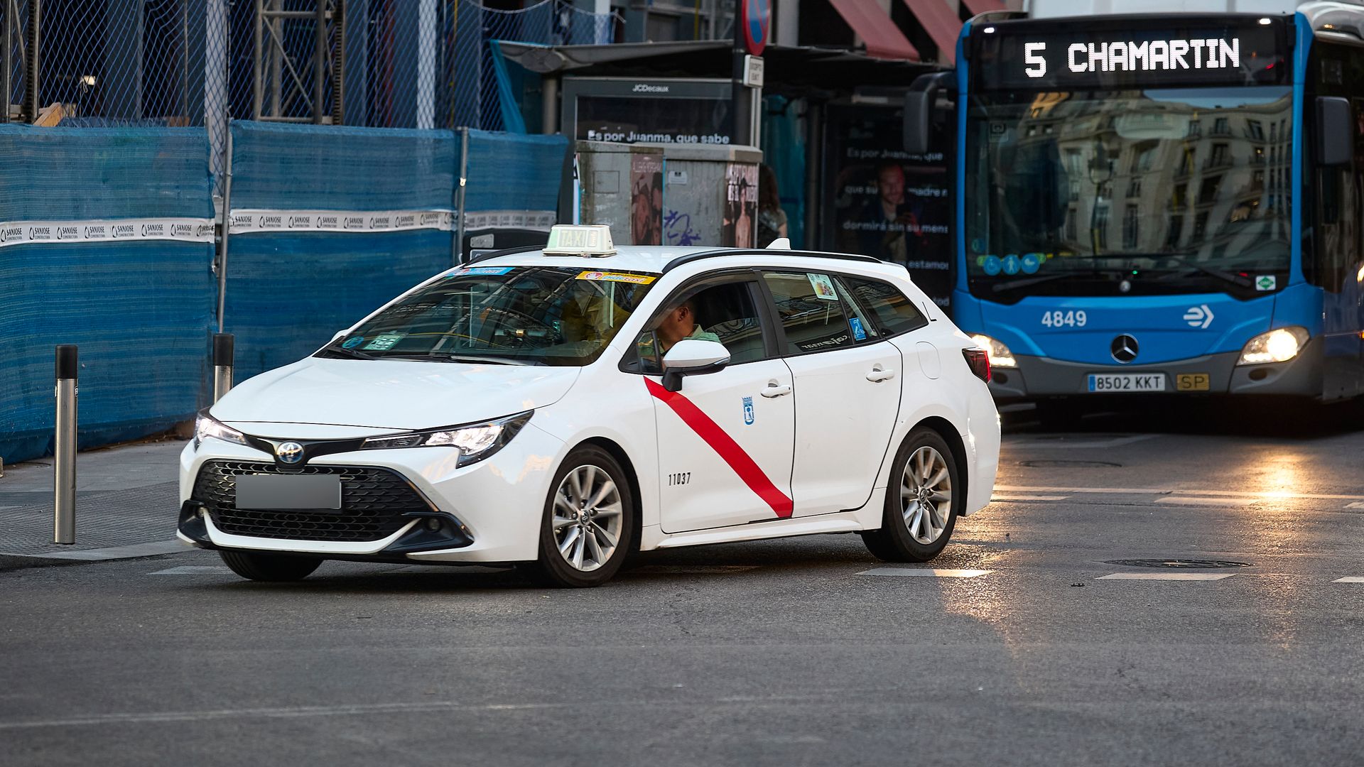 No todos los taxis son iguales: colores únicos, exámenes muy exigentes y otras curiosidades que solo existen en algunas ciudades