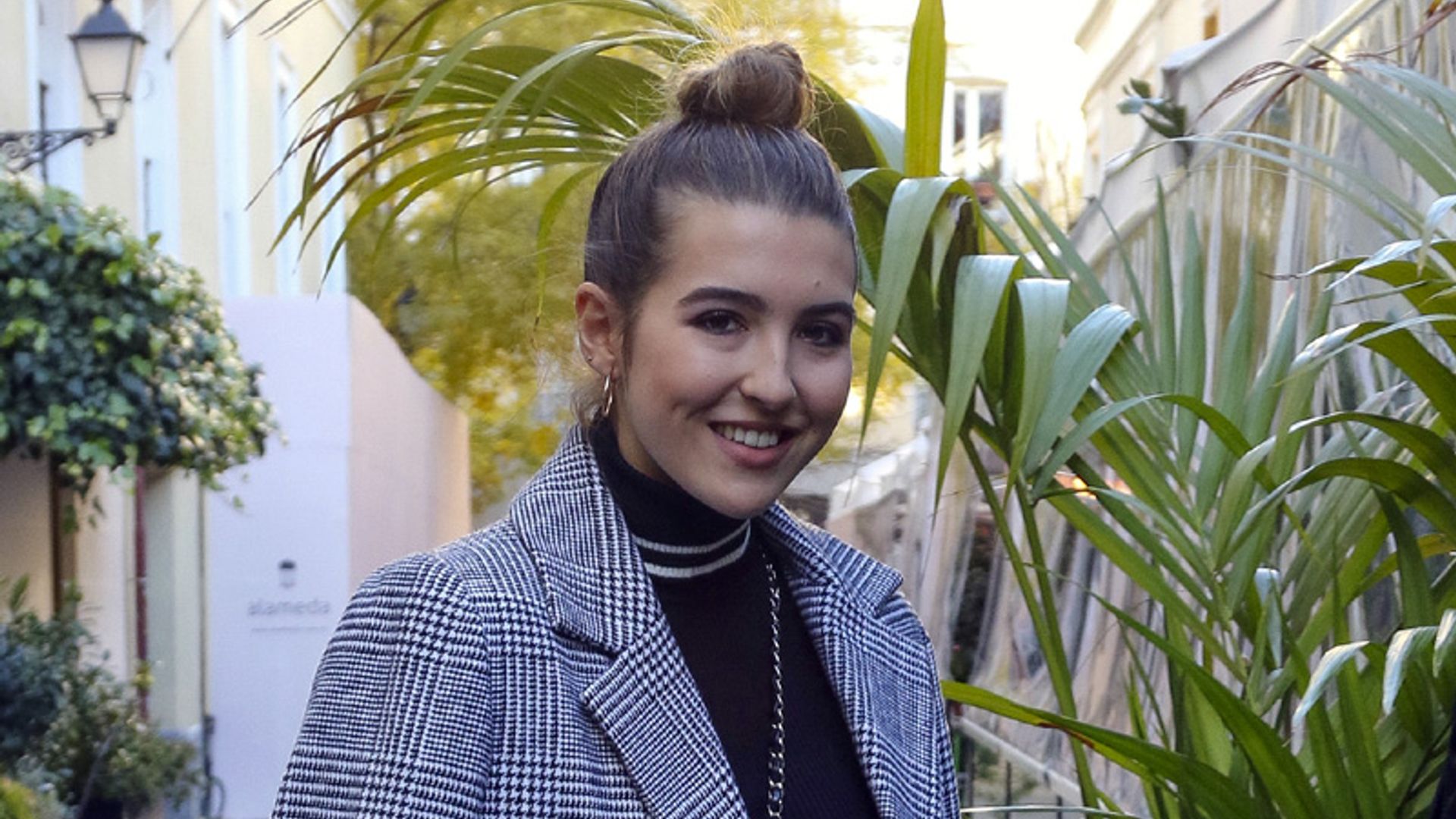 Alba Díaz estrena peinado: todo sobre su nuevo 'blunt bob'
