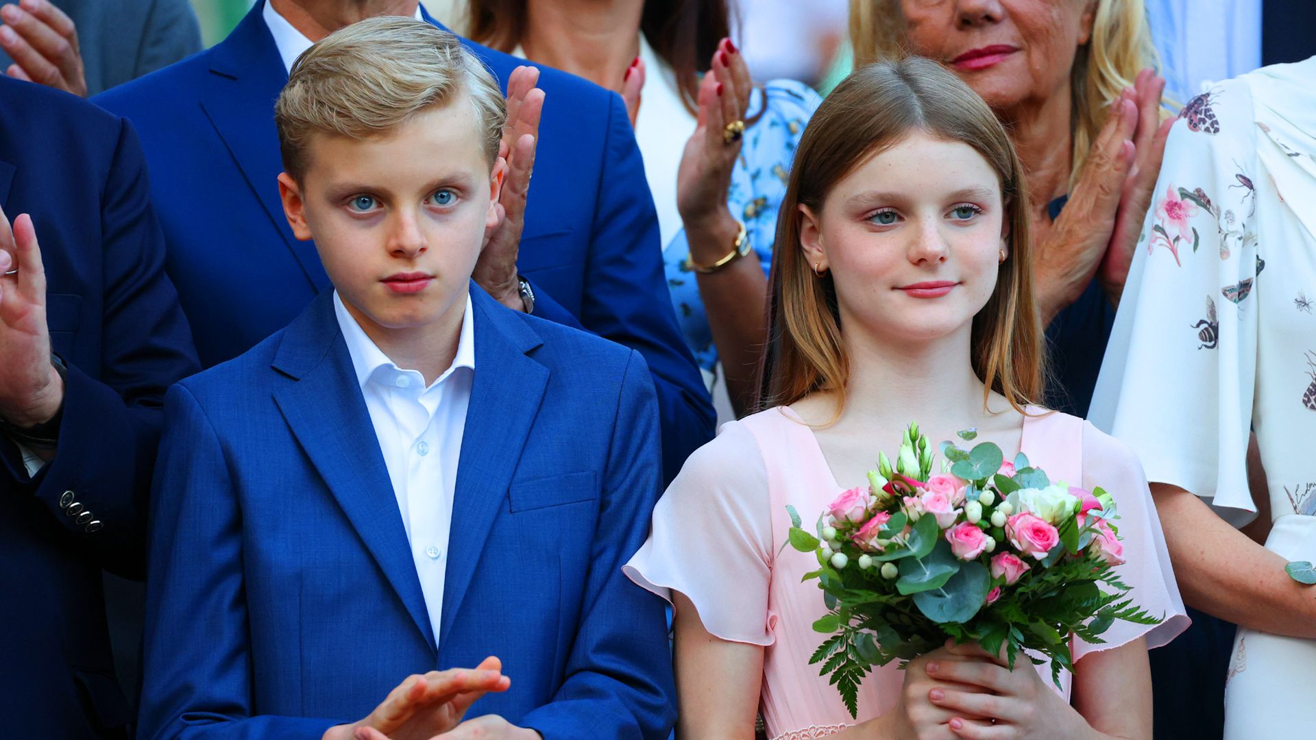 El curioso momento del príncipe Jacques (11 años) con su padre que ha sido captado por las cámaras en el tradicional pícnic de Mónaco