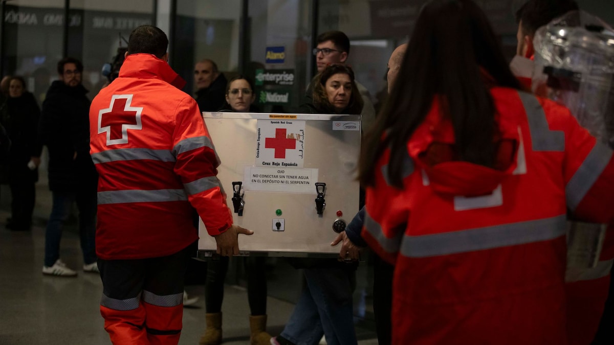 Accidente de trenes en Adamuz: qué puedes hacer para ayudar a las víctimas y cómo colaborar