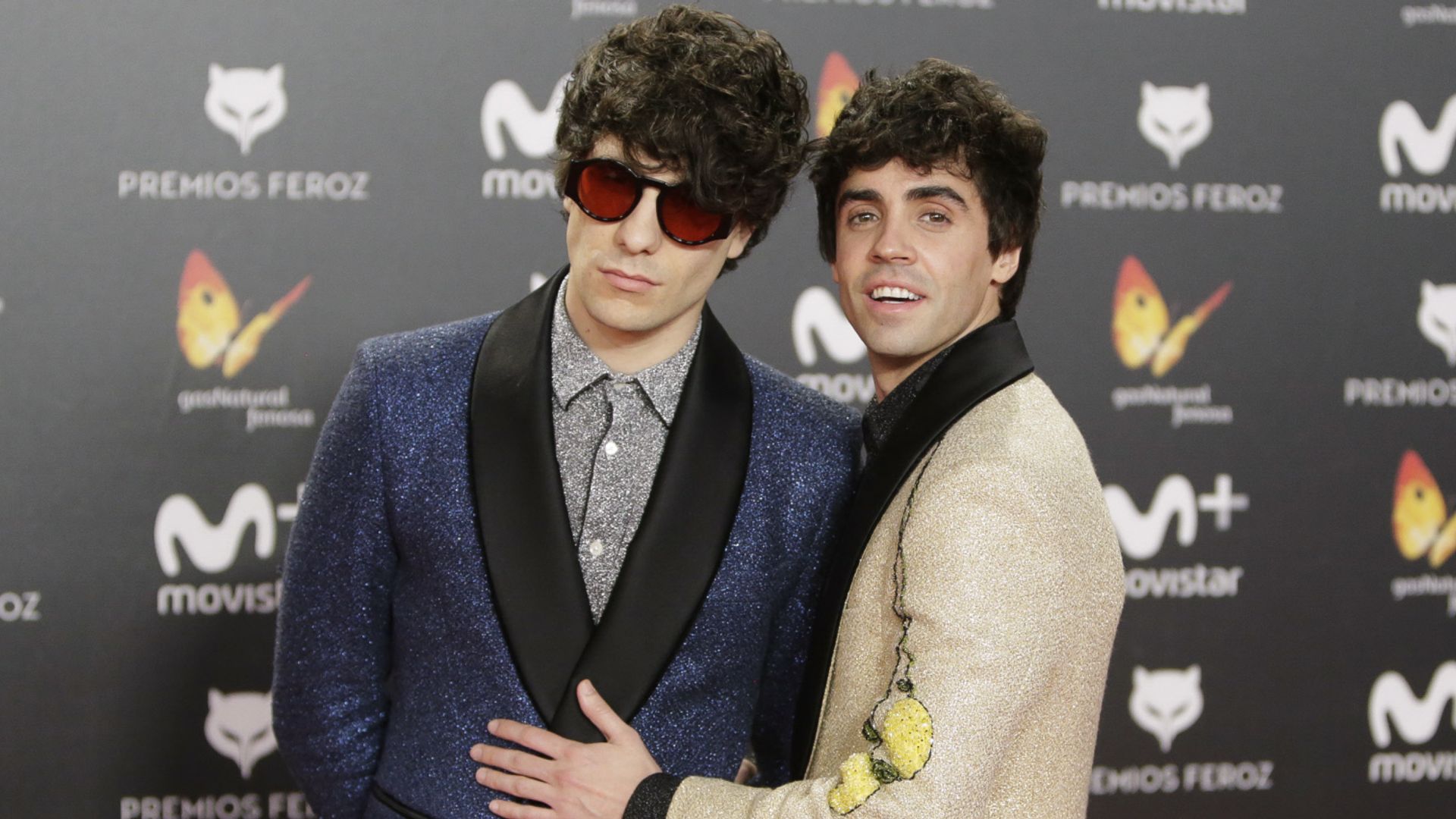 Javier Calvo y Javier Ambrossi, en la quinta edición de los Premios Feroz, celebrada en Madrid el 22 de enero de 2018.